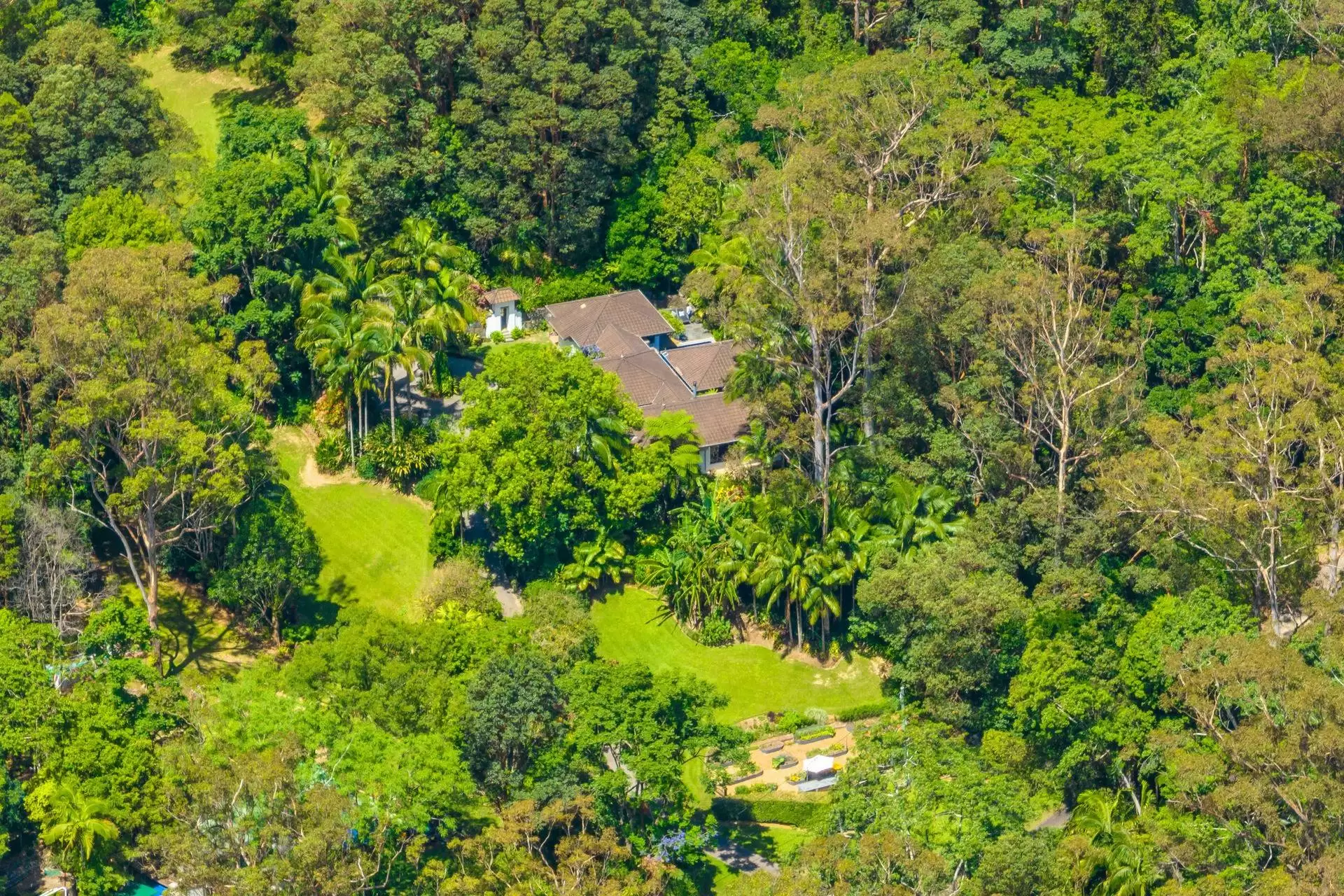 43 Bramley Drive, Tallebudgera Valley Sold by Queensland Sotheby's International Realty - image 1