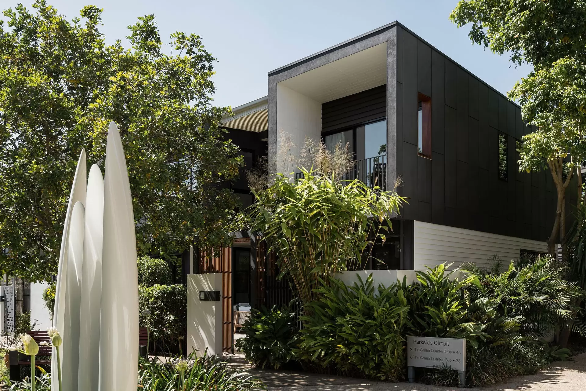 1/33 Parkside Circuit, Hamilton Sold by  - image 1