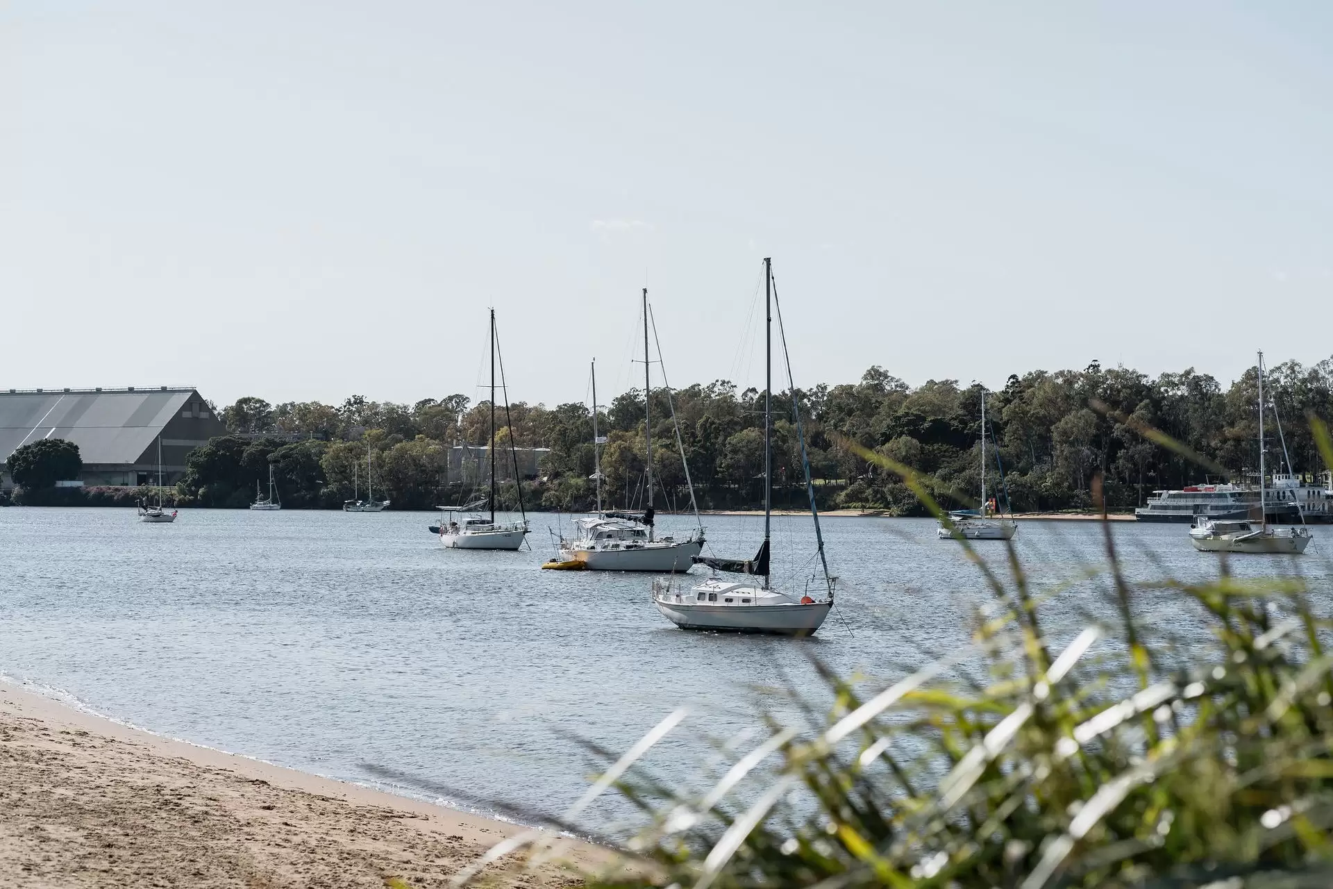 1/33 Parkside Circuit, Hamilton Sold by Queensland Sotheby's International Realty - image 1