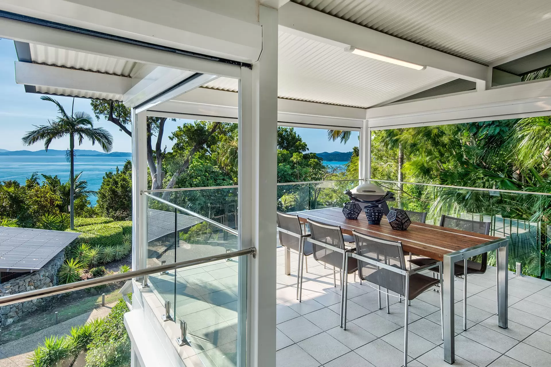 27/5 Banksia Court, Hamilton Island Sold by Queensland Sotheby's International Realty - image 1