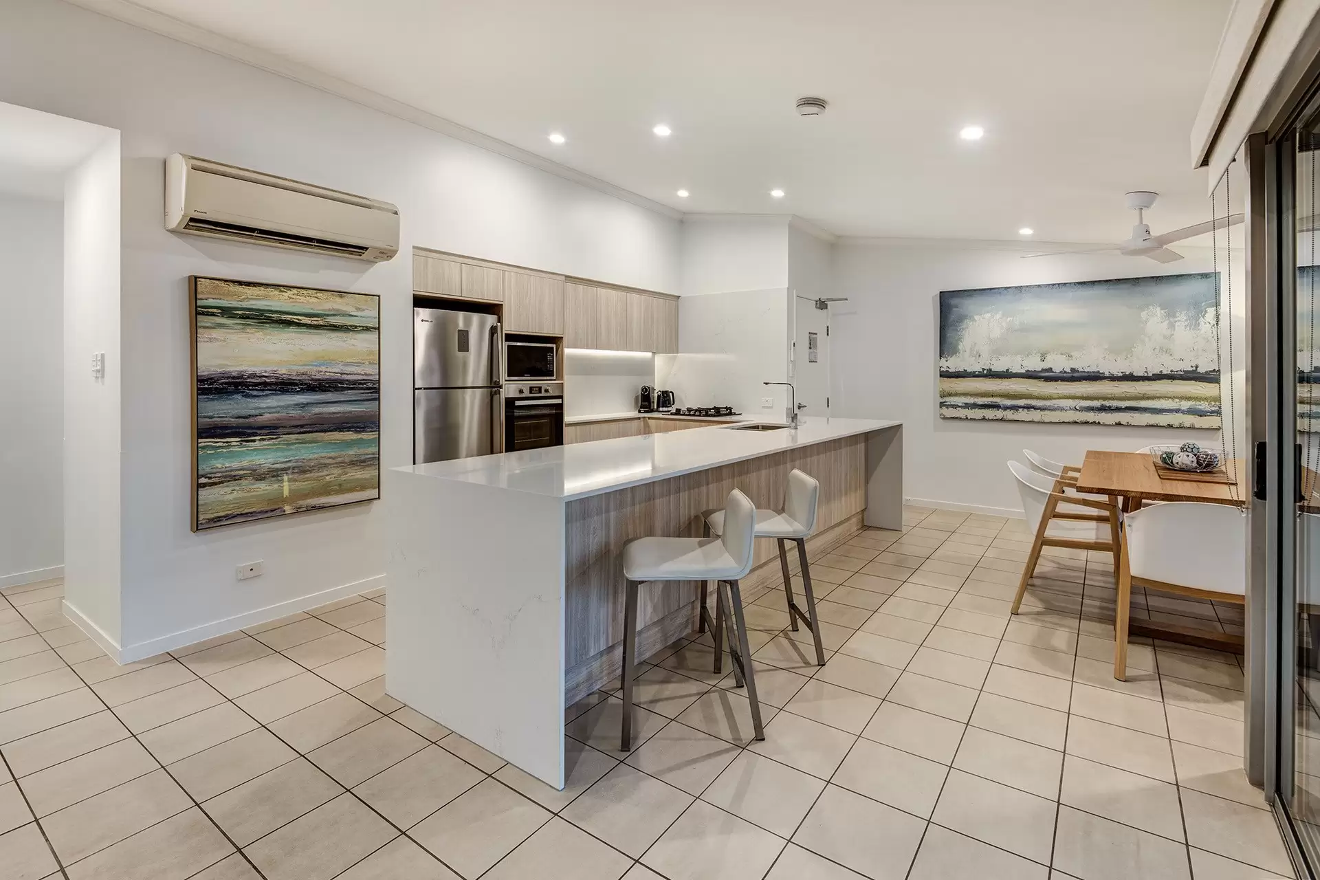 27/5 Banksia Court, Hamilton Island Sold by Queensland Sotheby's International Realty - image 1