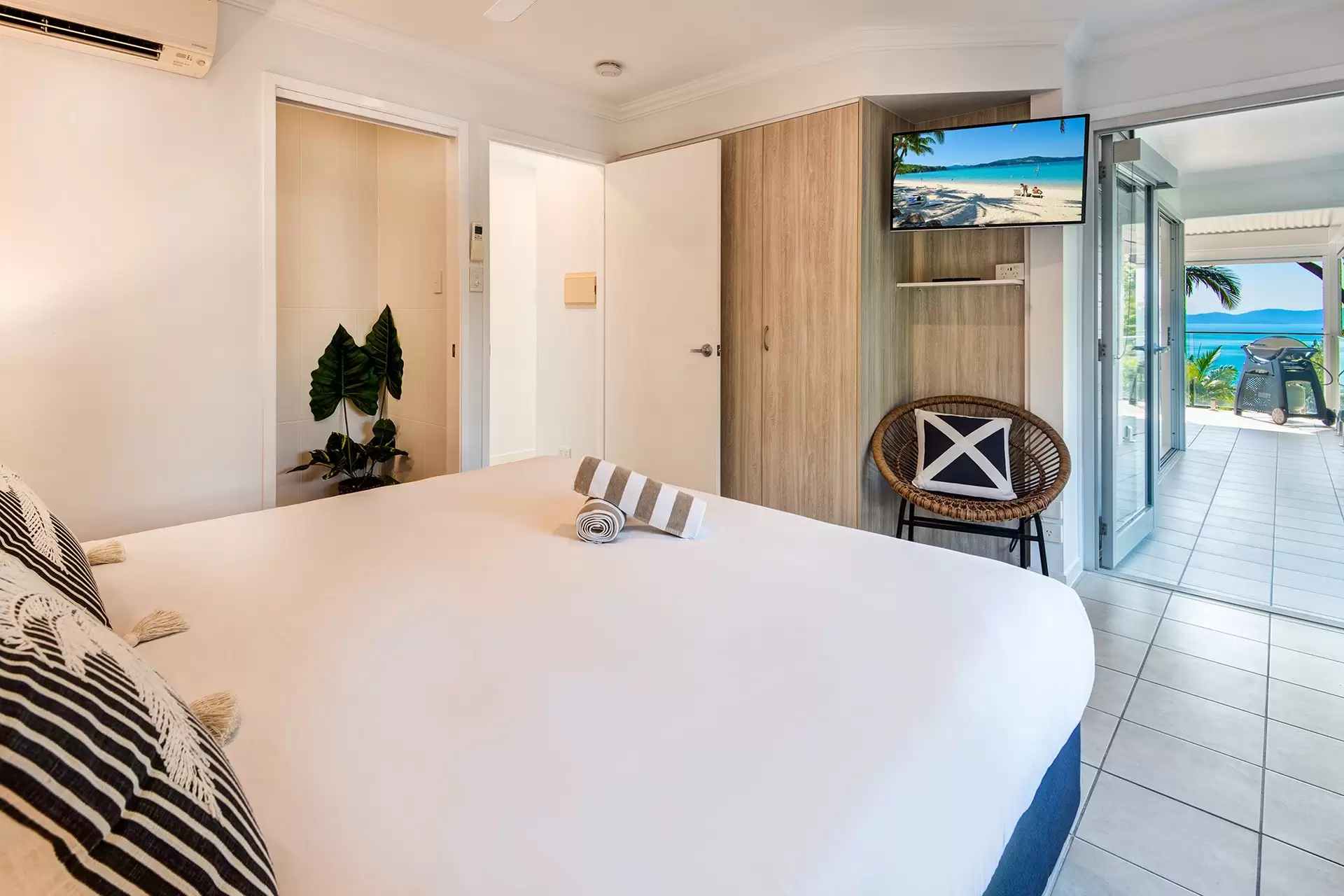 27/5 Banksia Court, Hamilton Island Sold by Queensland Sotheby's International Realty - image 1