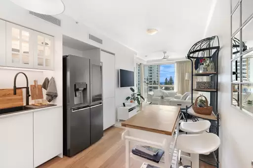 602/46-52 Pacific Street, Main Beach Sold by Queensland Sotheby's International Realty