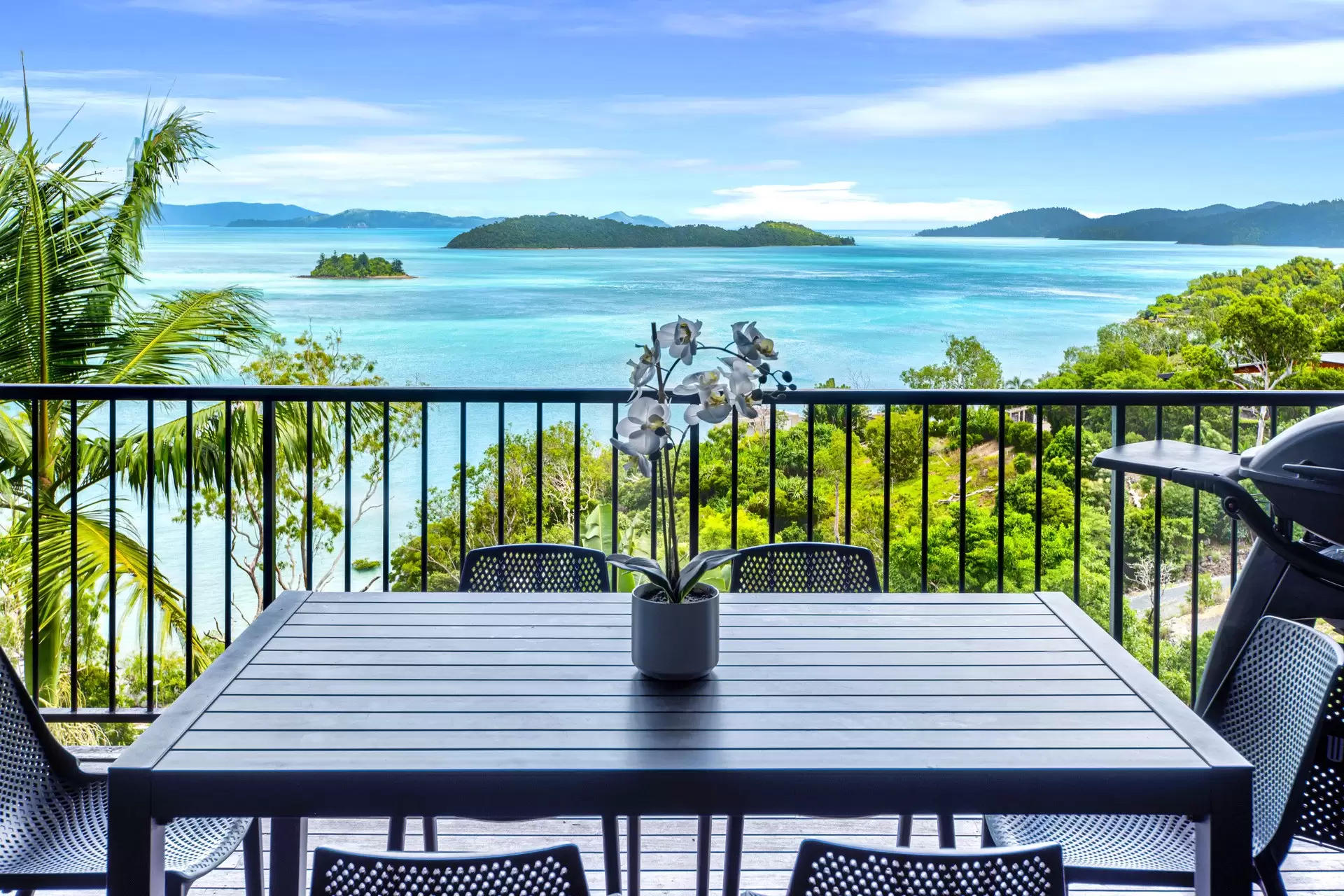 11/7 Acacia Drive, Hamilton Island Sold by Queensland Sotheby's International Realty - image 1