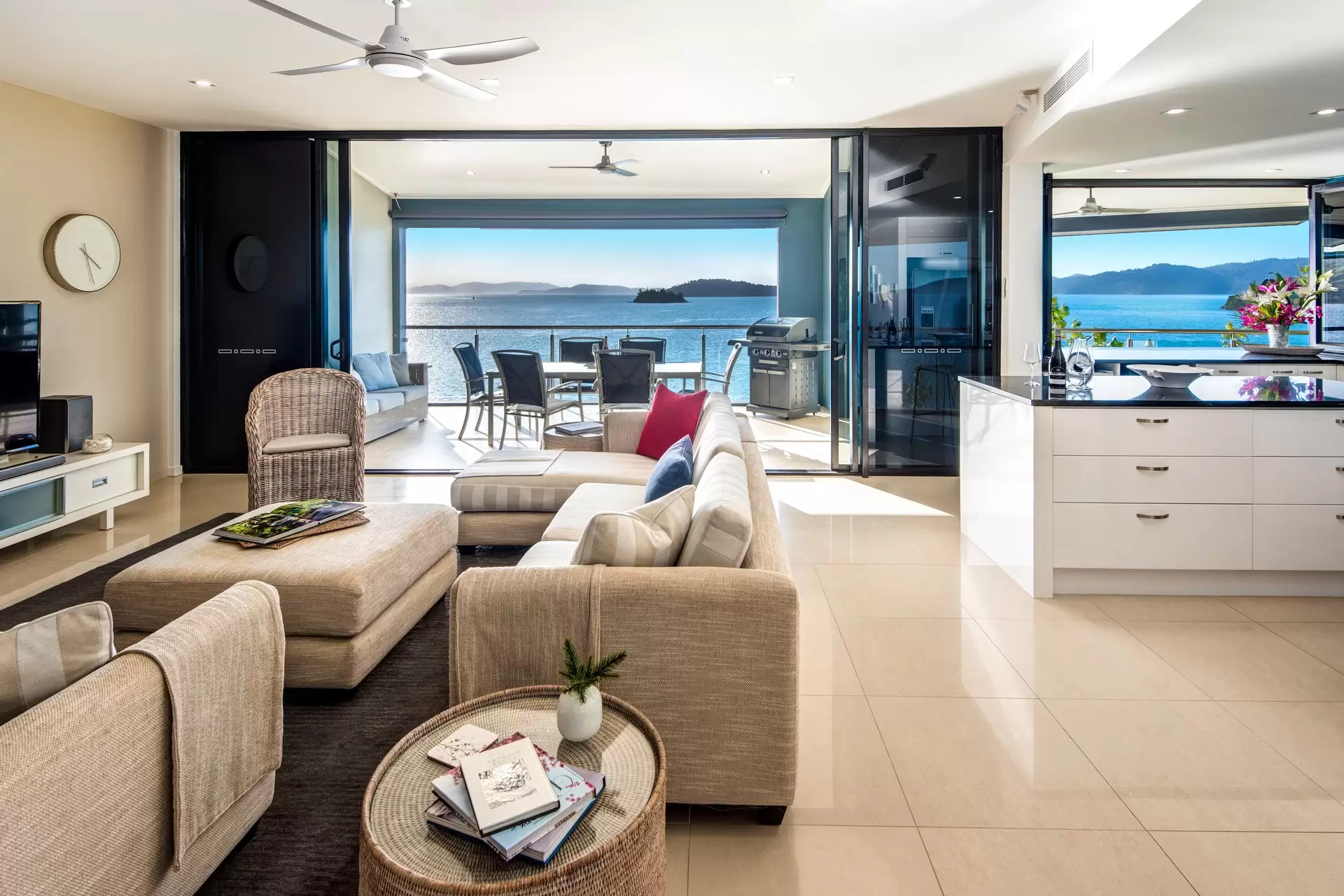 15/5 Acacia Drive, Hamilton Island Sold by  - image 1