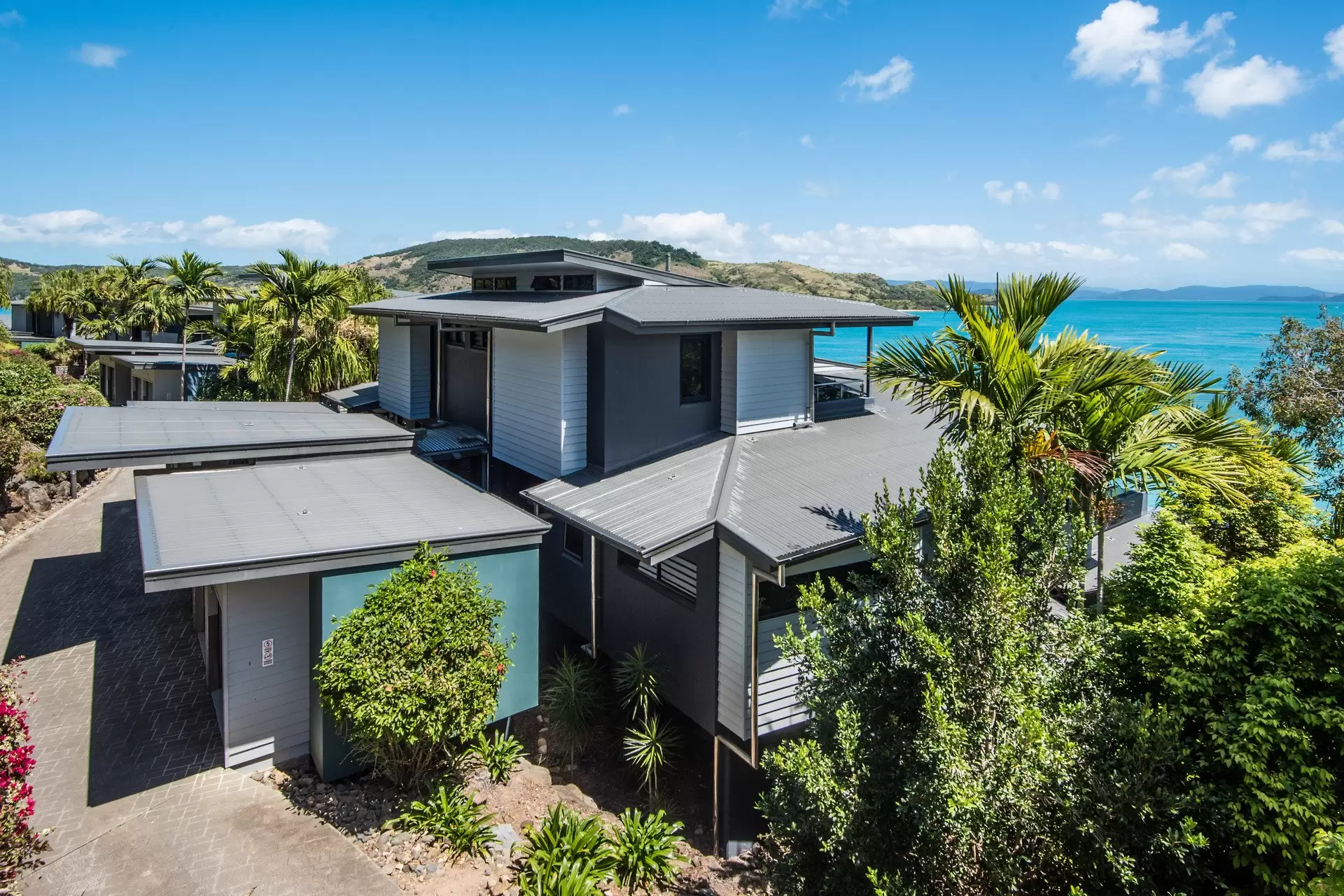 15/5 Acacia Drive, Hamilton Island Sold by Queensland Sotheby's International Realty - image 1