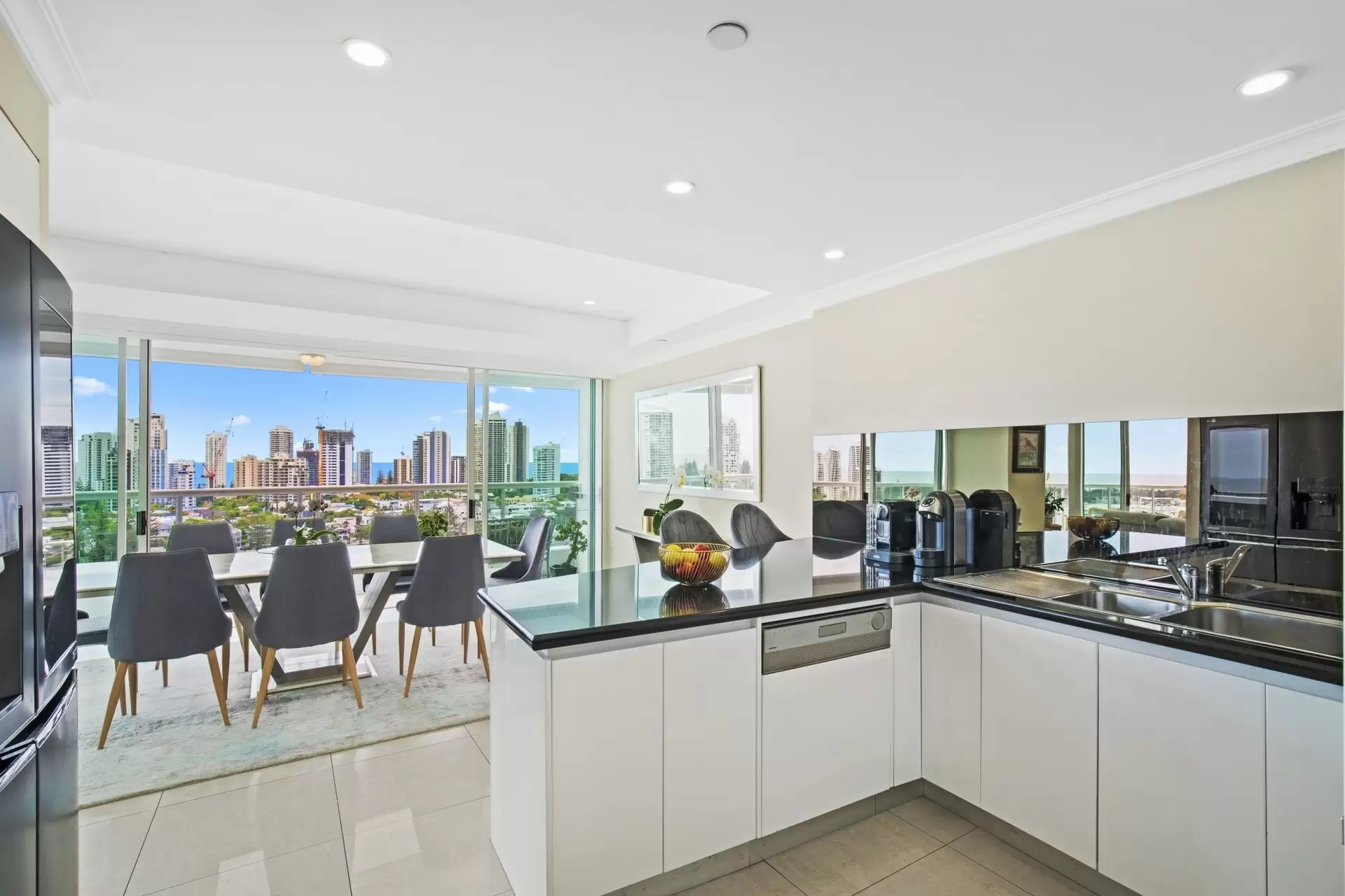 B17-2/75 Brighton Parade, Southport Sold by Queensland Sotheby's International Realty - image 1