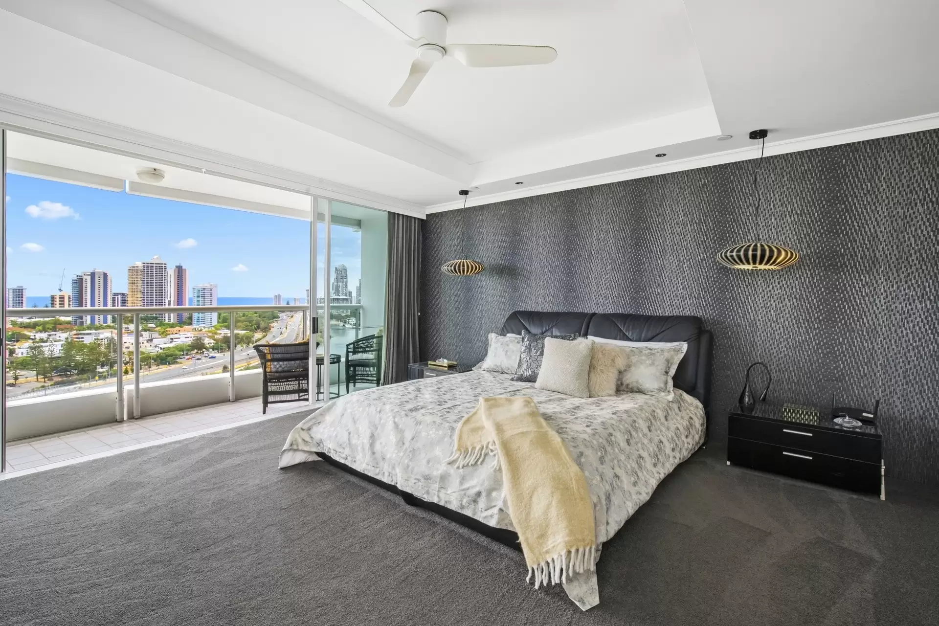 B17-2/75 Brighton Parade, Southport Sold by Queensland Sotheby's International Realty - image 1
