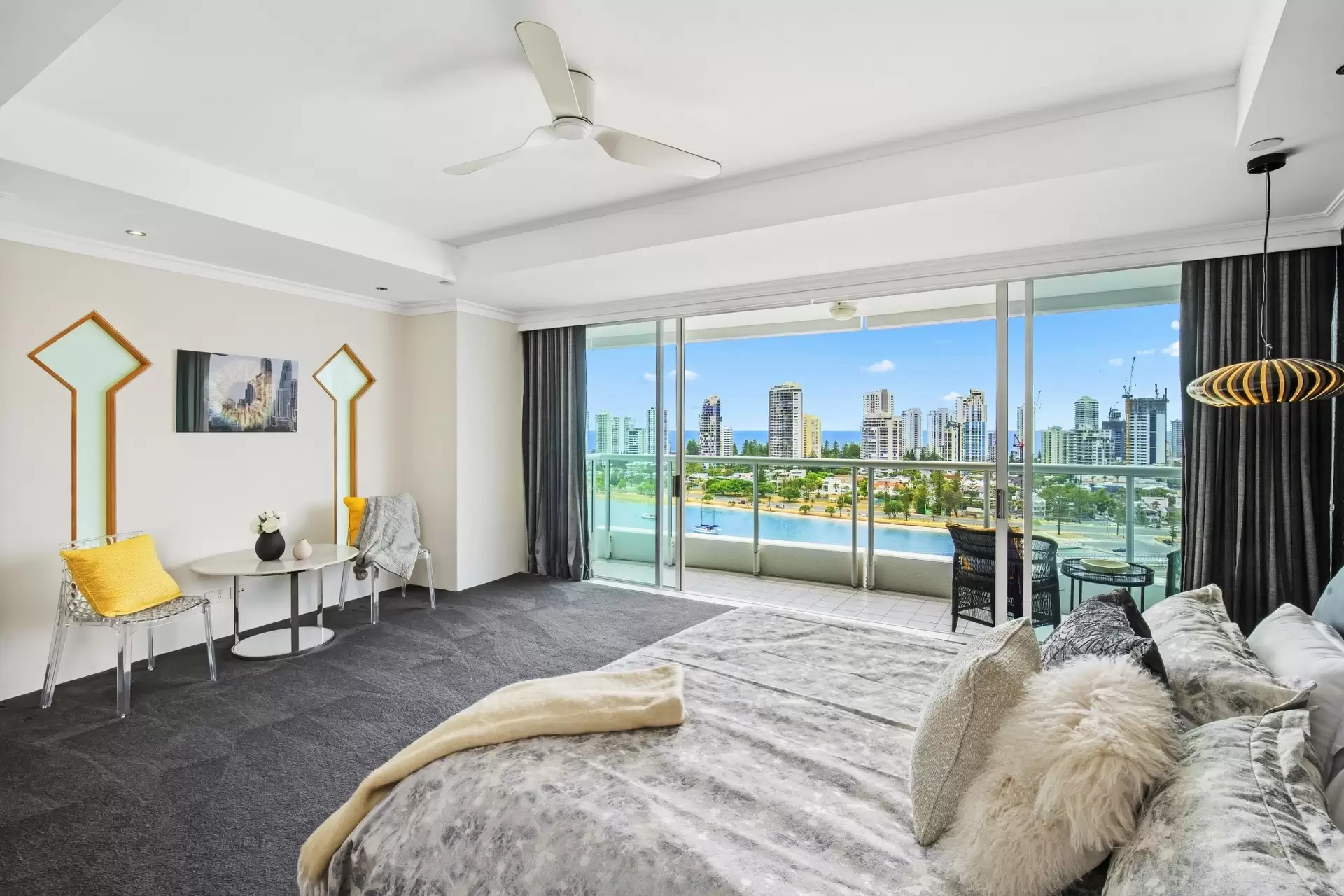 B17-2/75 Brighton Parade, Southport Sold by Queensland Sotheby's International Realty - image 1