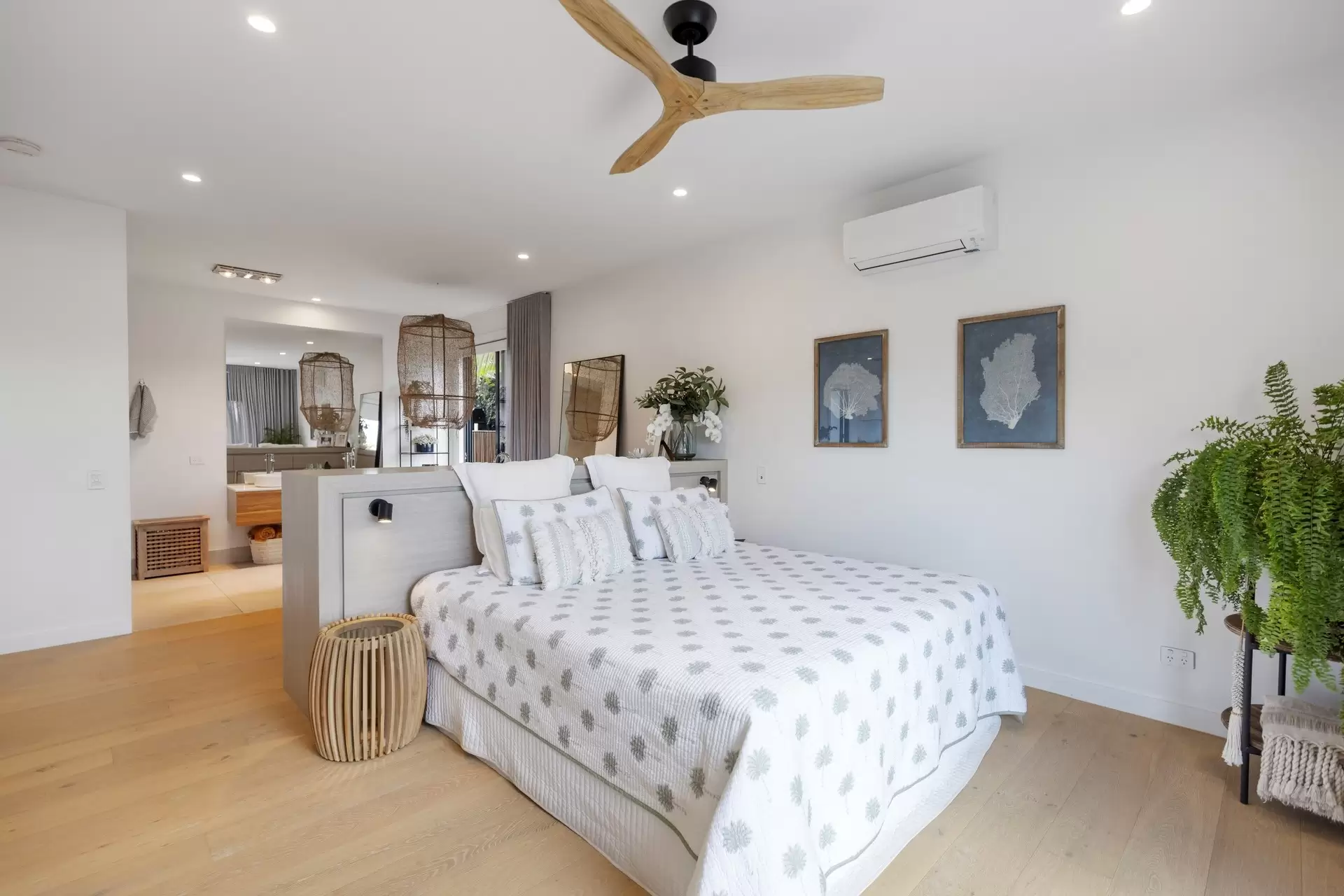 10 Honey Myrtle Close, Peregian Springs Sold by  - image 1
