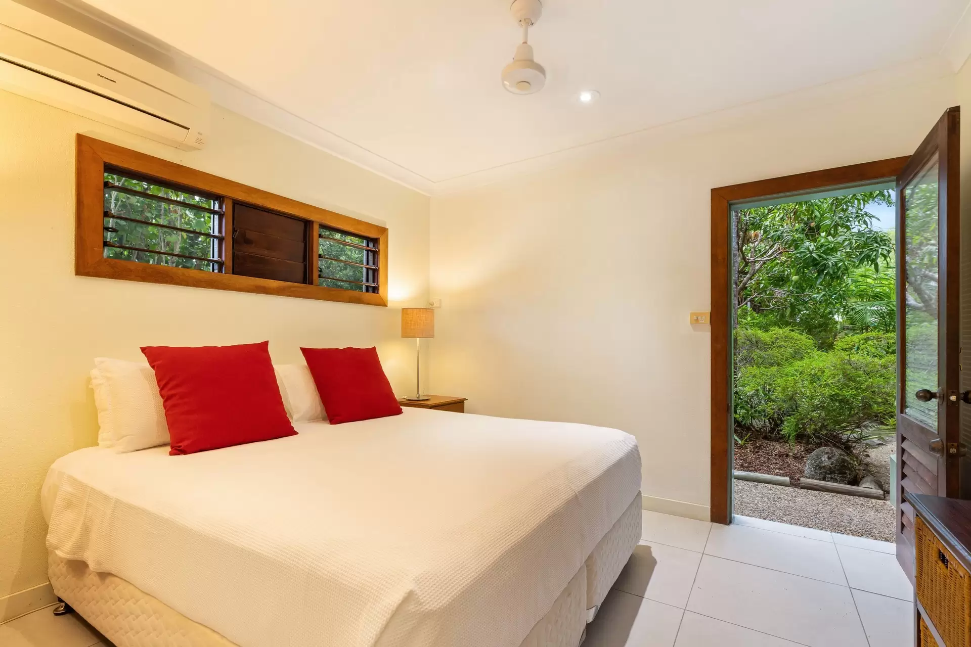 23 Solander Boulevard, Port Douglas Sold by Queensland Sotheby's International Realty - image 1