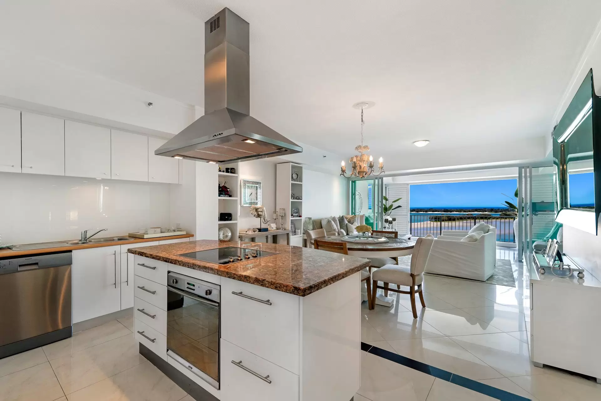 33/326-342 Marine Parade, Labrador Sold by Queensland Sotheby's International Realty - image 1