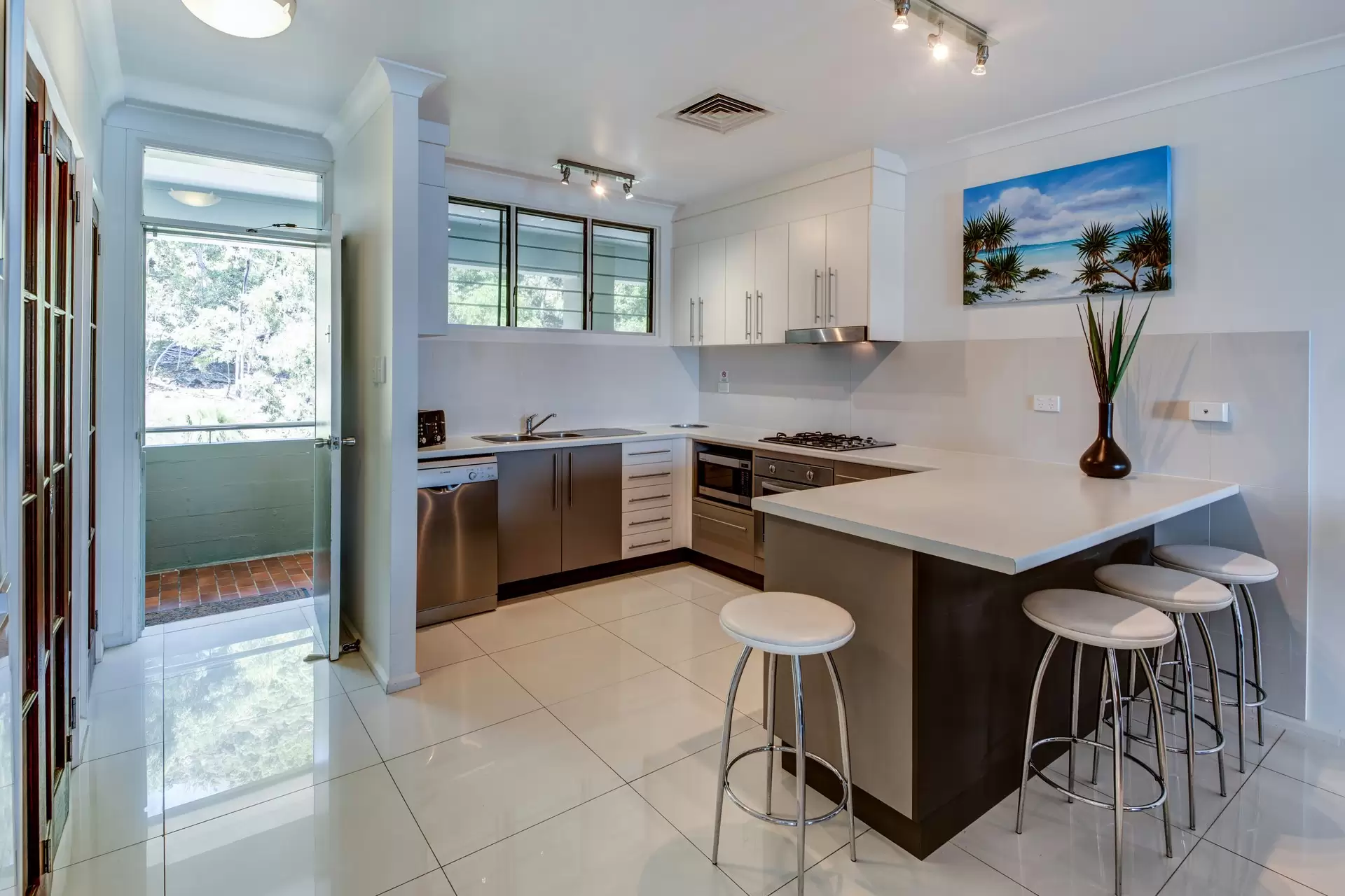 206/16 Resort Drive, Hamilton Island Sold by Queensland Sotheby's International Realty - image 1
