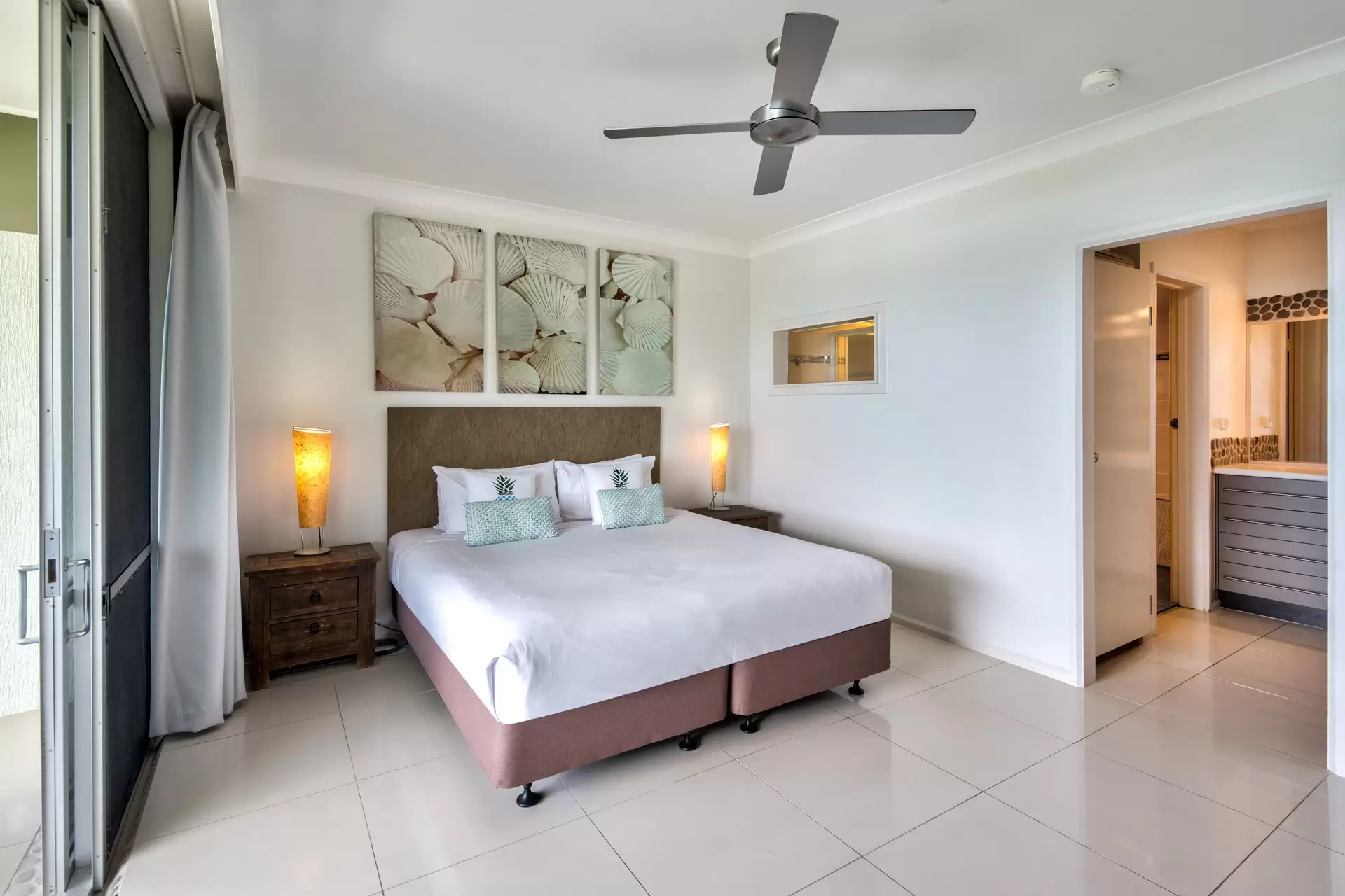 206/16 Resort Drive, Hamilton Island Sold by Queensland Sotheby's International Realty - image 1