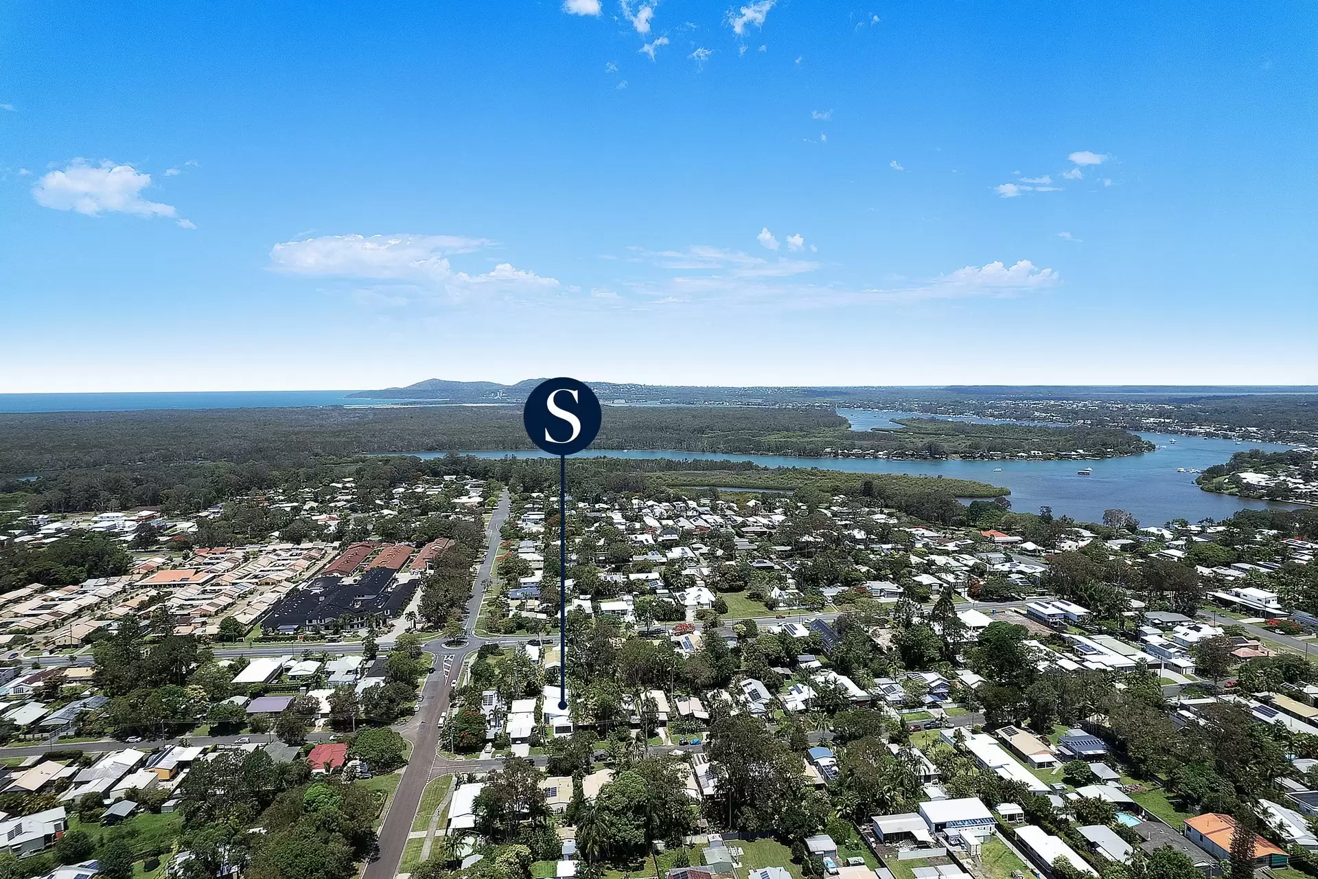 123 Hendry Street, Tewantin Sold by Queensland Sotheby's International Realty - image 1