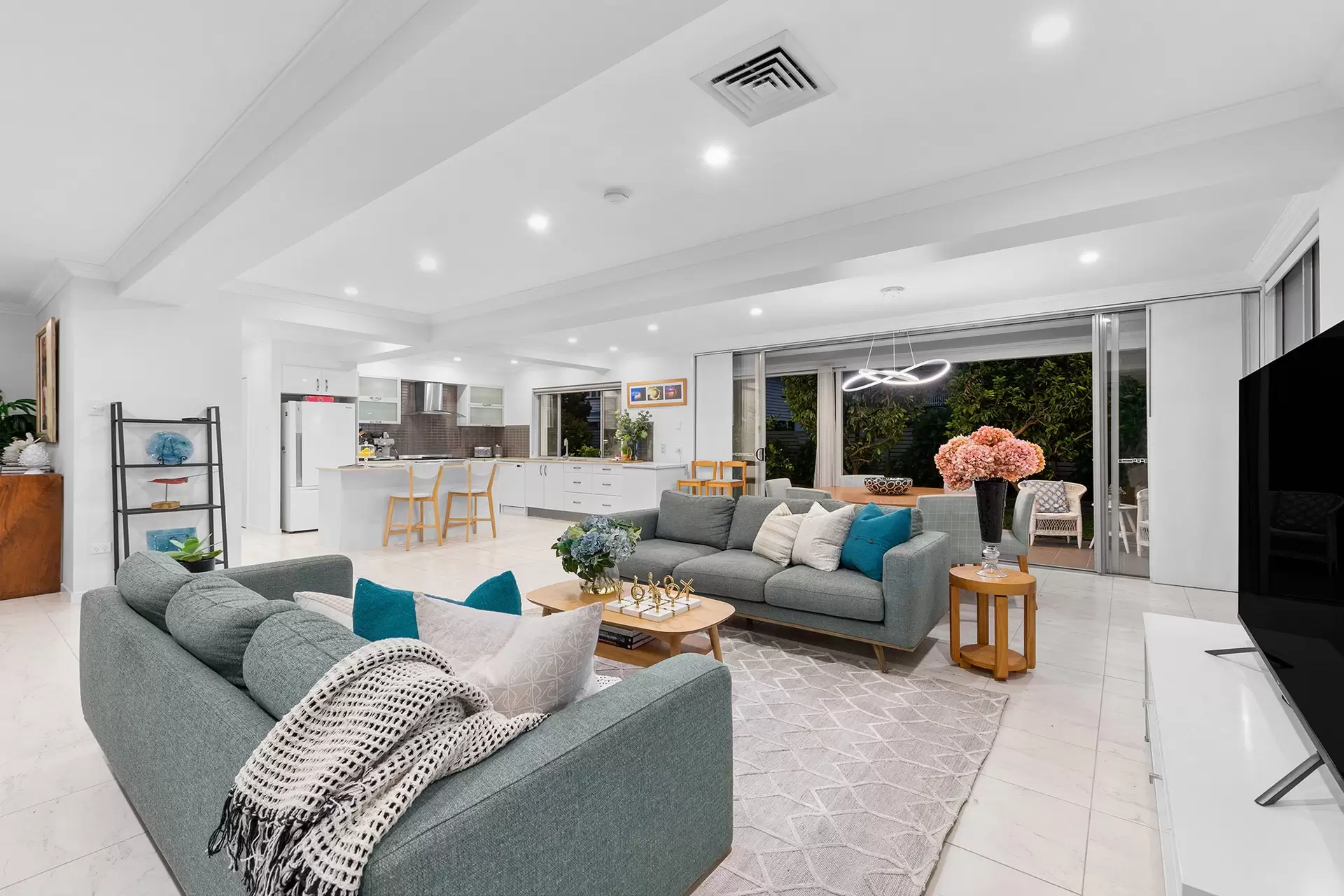 83 Lilley Street, Hendra Sold by  - image 1