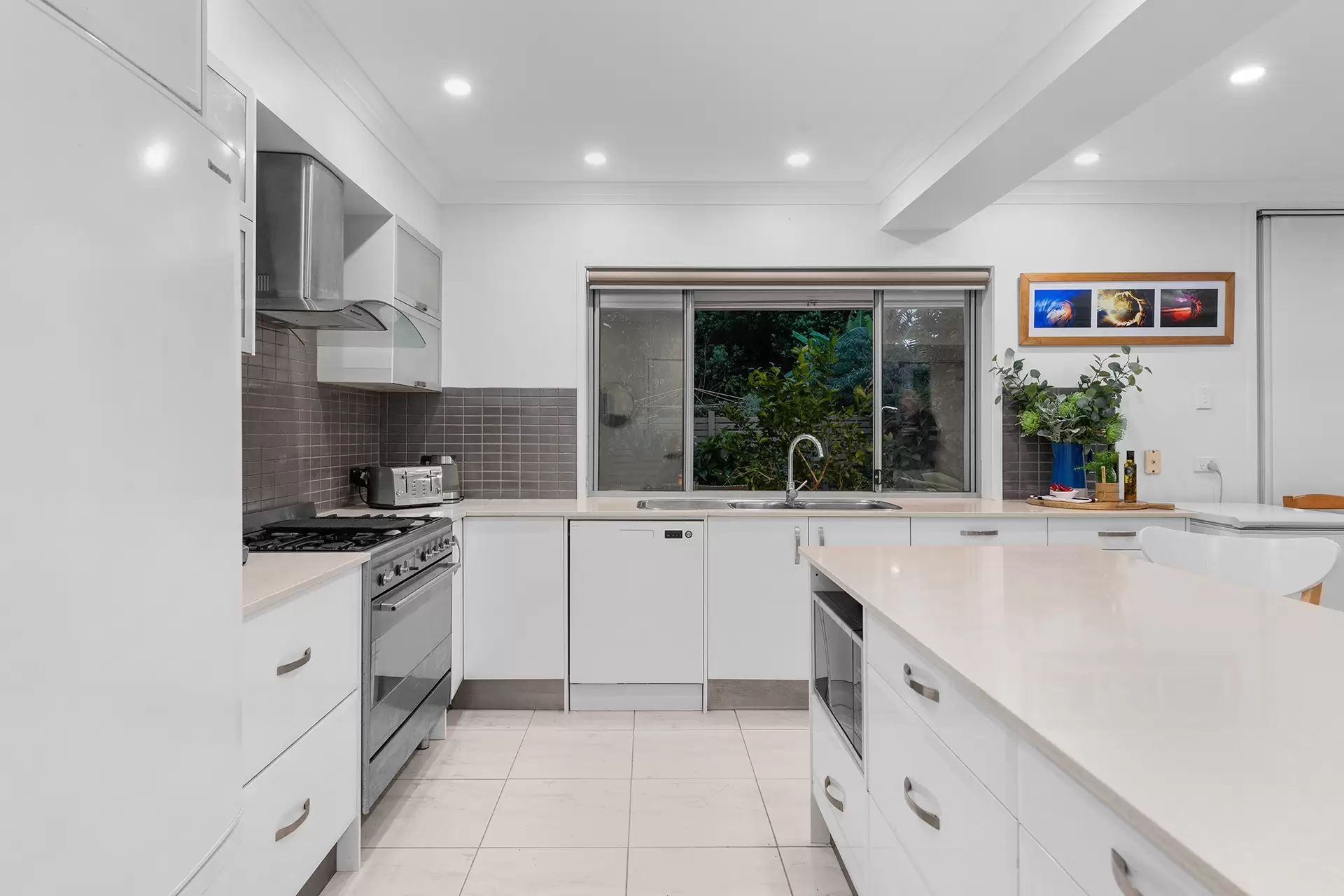 83 Lilley Street, Hendra Sold by  - image 1