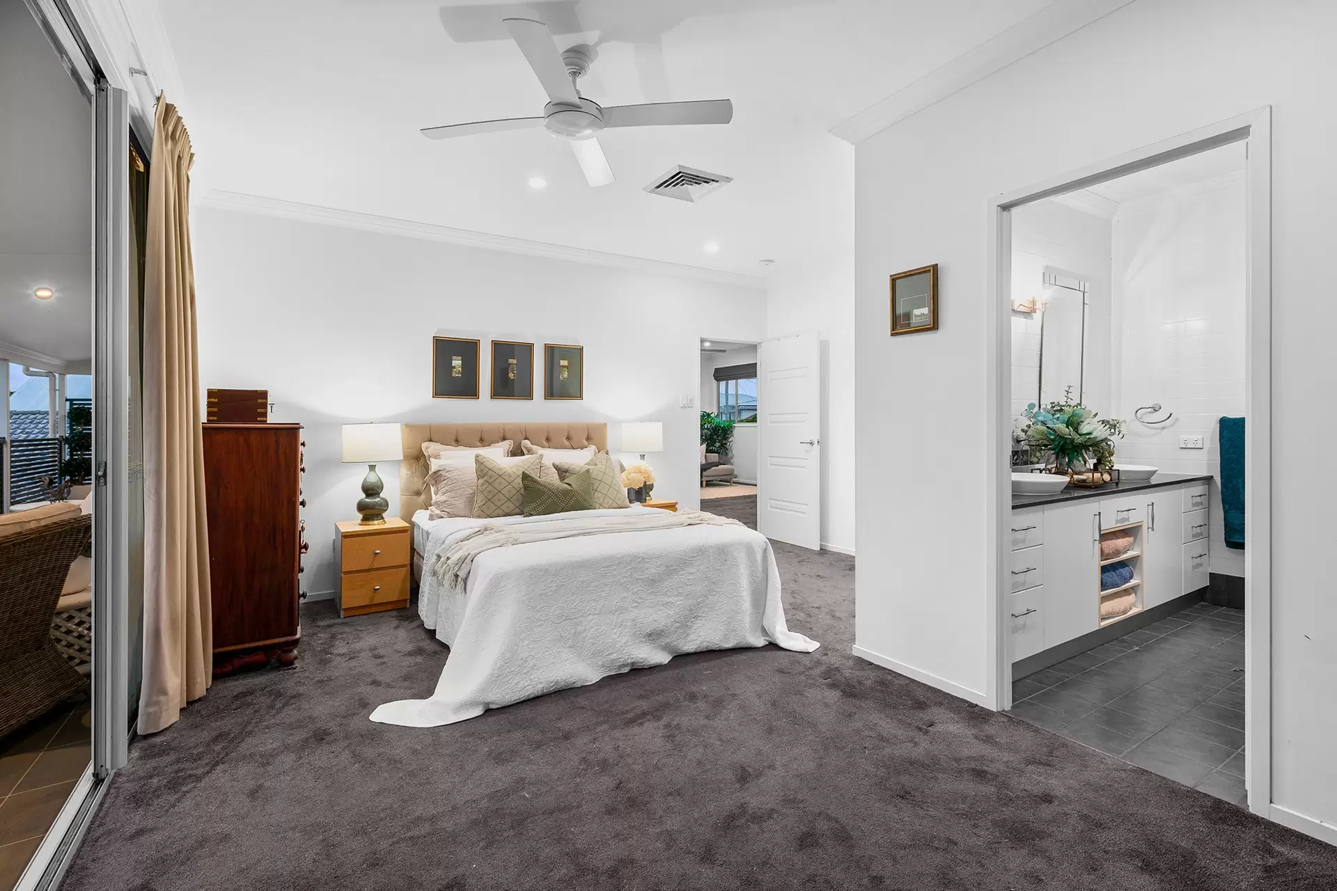 83 Lilley Street, Hendra Sold by  - image 1
