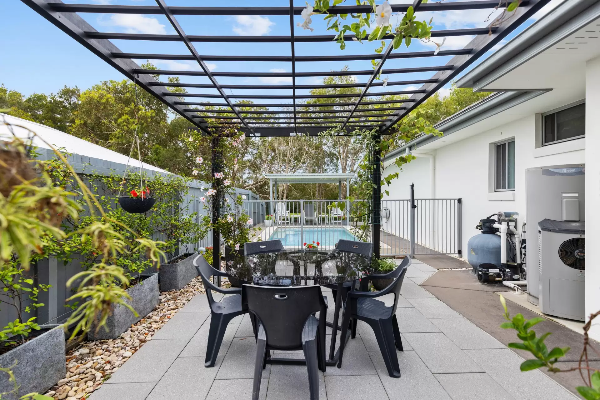 14 Crenshaw Place, Peregian Springs Sold by Queensland Sotheby's International Realty - image 1