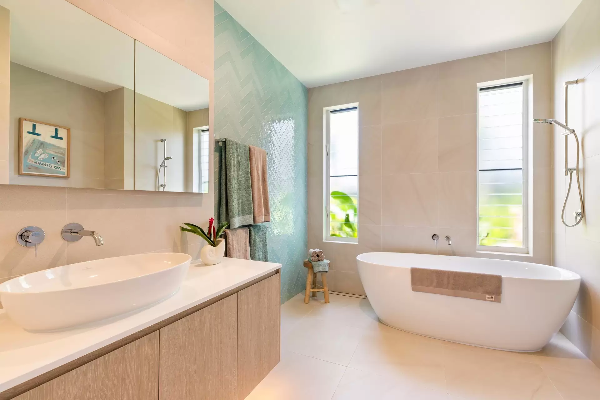 17/4-10 Escape Street, Port Douglas Sold by Queensland Sotheby's International Realty - image 1