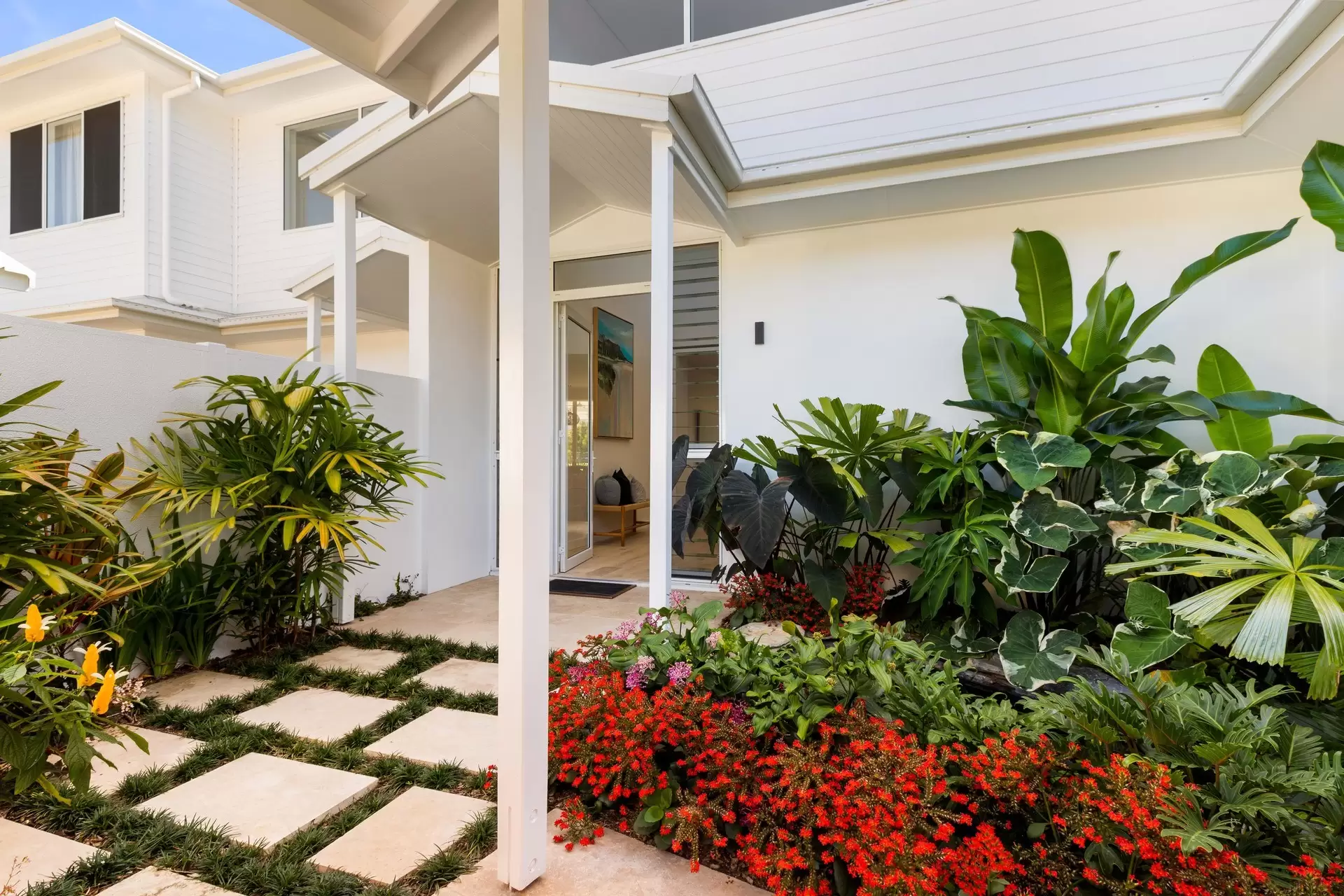 17/4-10 Escape Street, Port Douglas Sold by Queensland Sotheby's International Realty - image 1