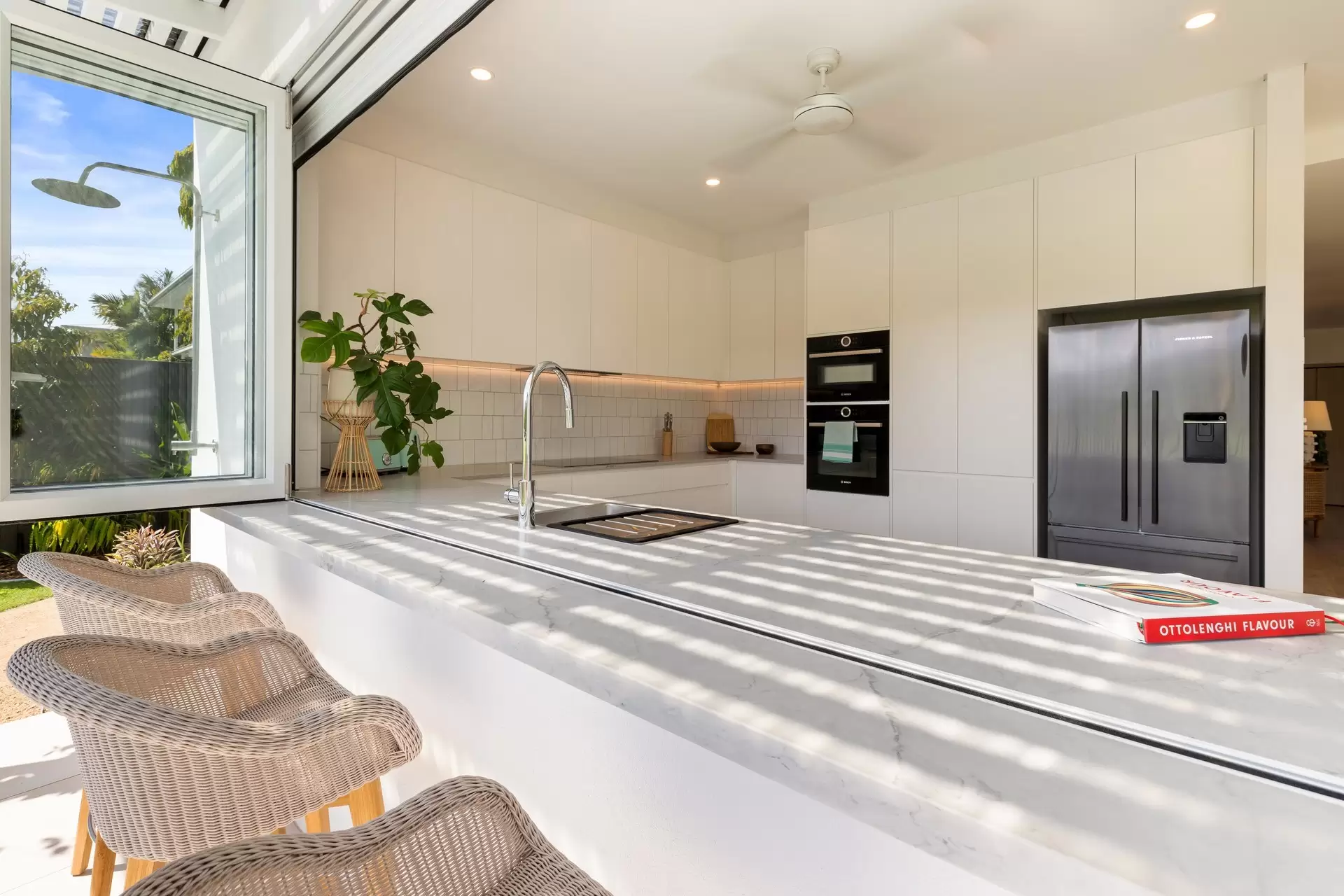 17/4-10 Escape Street, Port Douglas Sold by Queensland Sotheby's International Realty - image 1