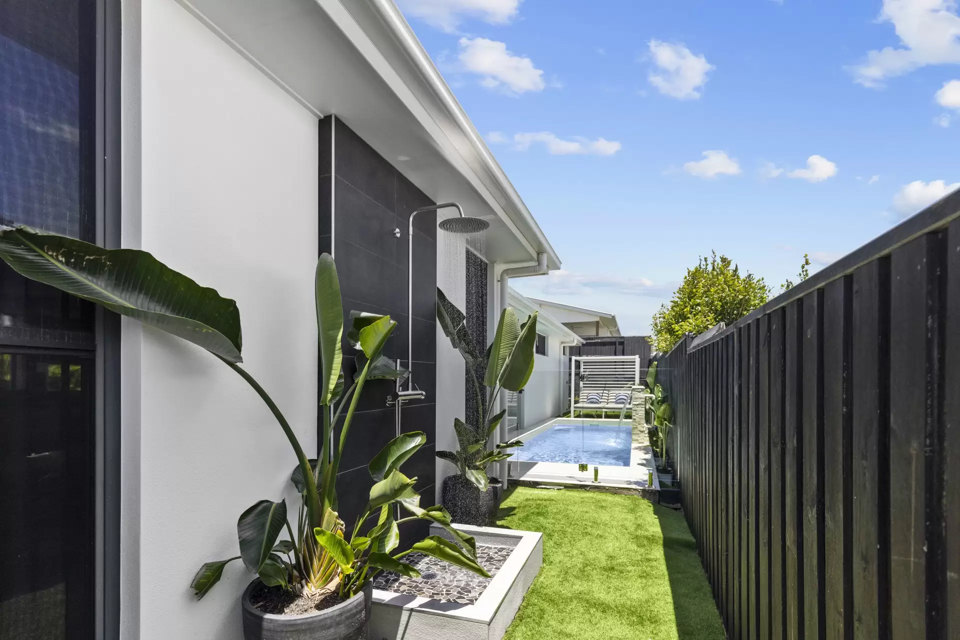 6 Newport Street, Peregian Beach Sold by Queensland Sotheby's International Realty - image 1