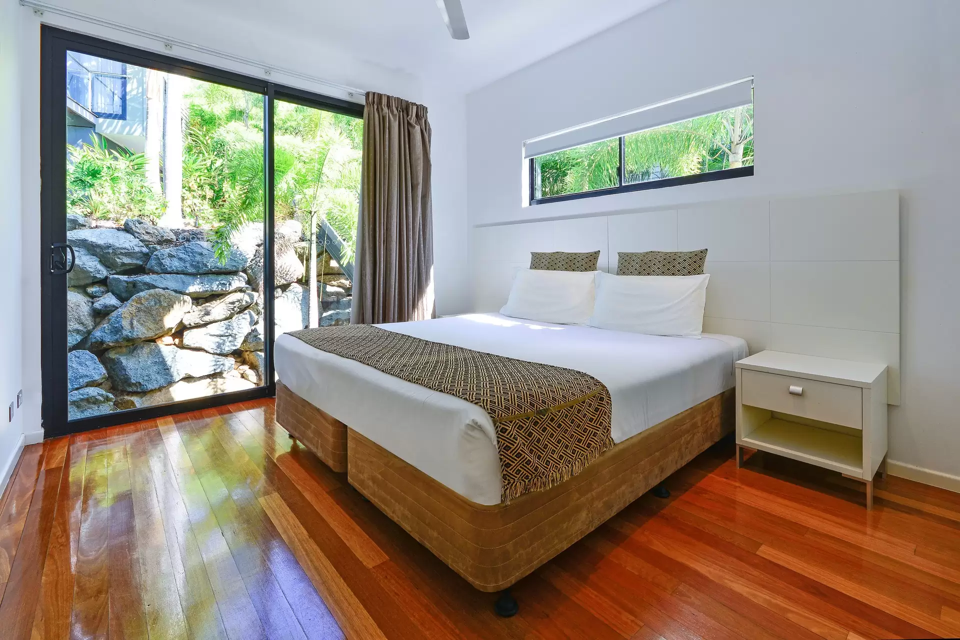 1 Banksia Court, Hamilton Island Sold by Queensland Sotheby's International Realty - image 1