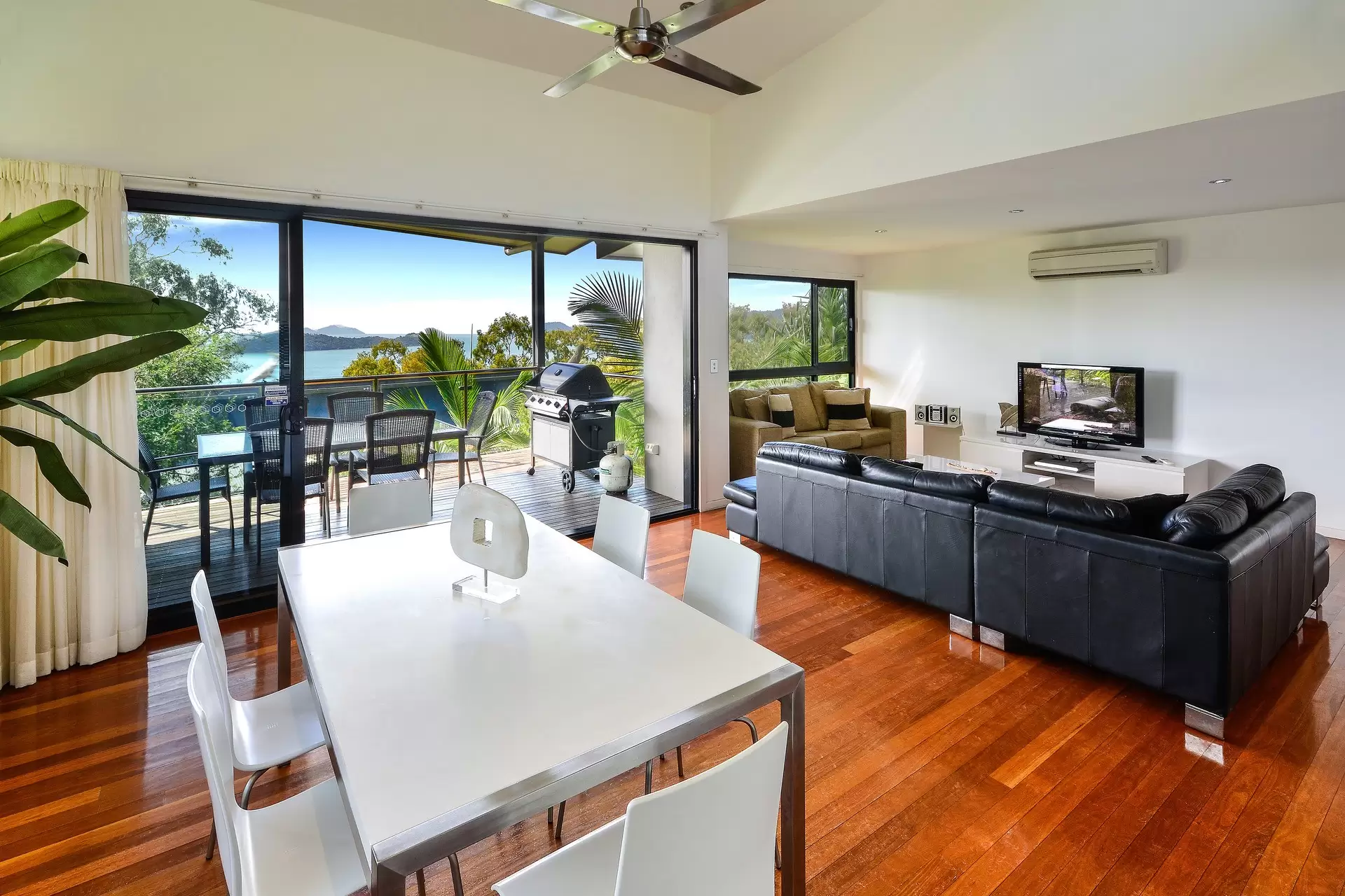 1 Banksia Court, Hamilton Island Sold by Queensland Sotheby's International Realty - image 1