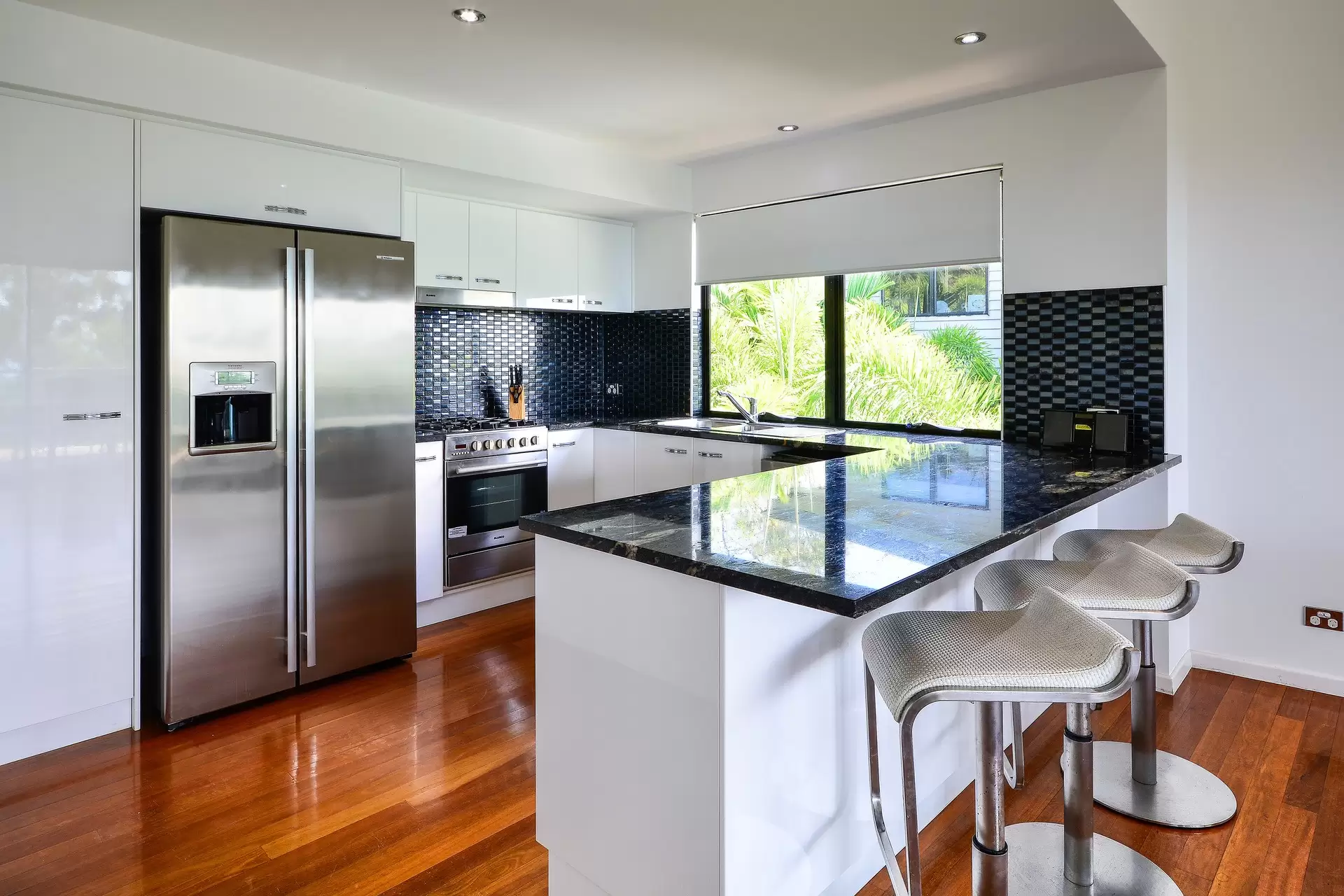 1 Banksia Court, Hamilton Island Sold by Queensland Sotheby's International Realty - image 1