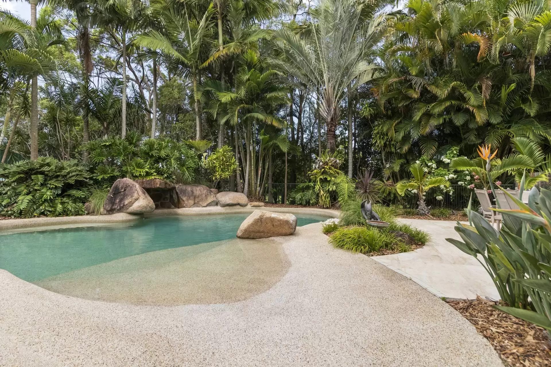 655 London Road, Chandler Sold by Queensland Sotheby's International Realty - image 1