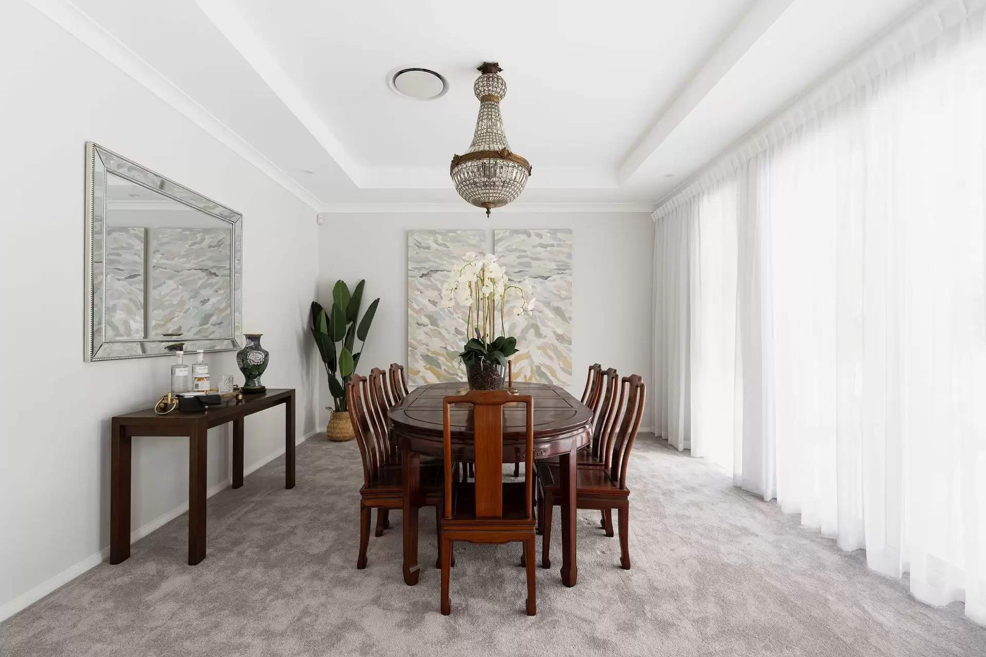 29 Grassdale Road, Belmont Sold by Queensland Sotheby's International Realty - image 1
