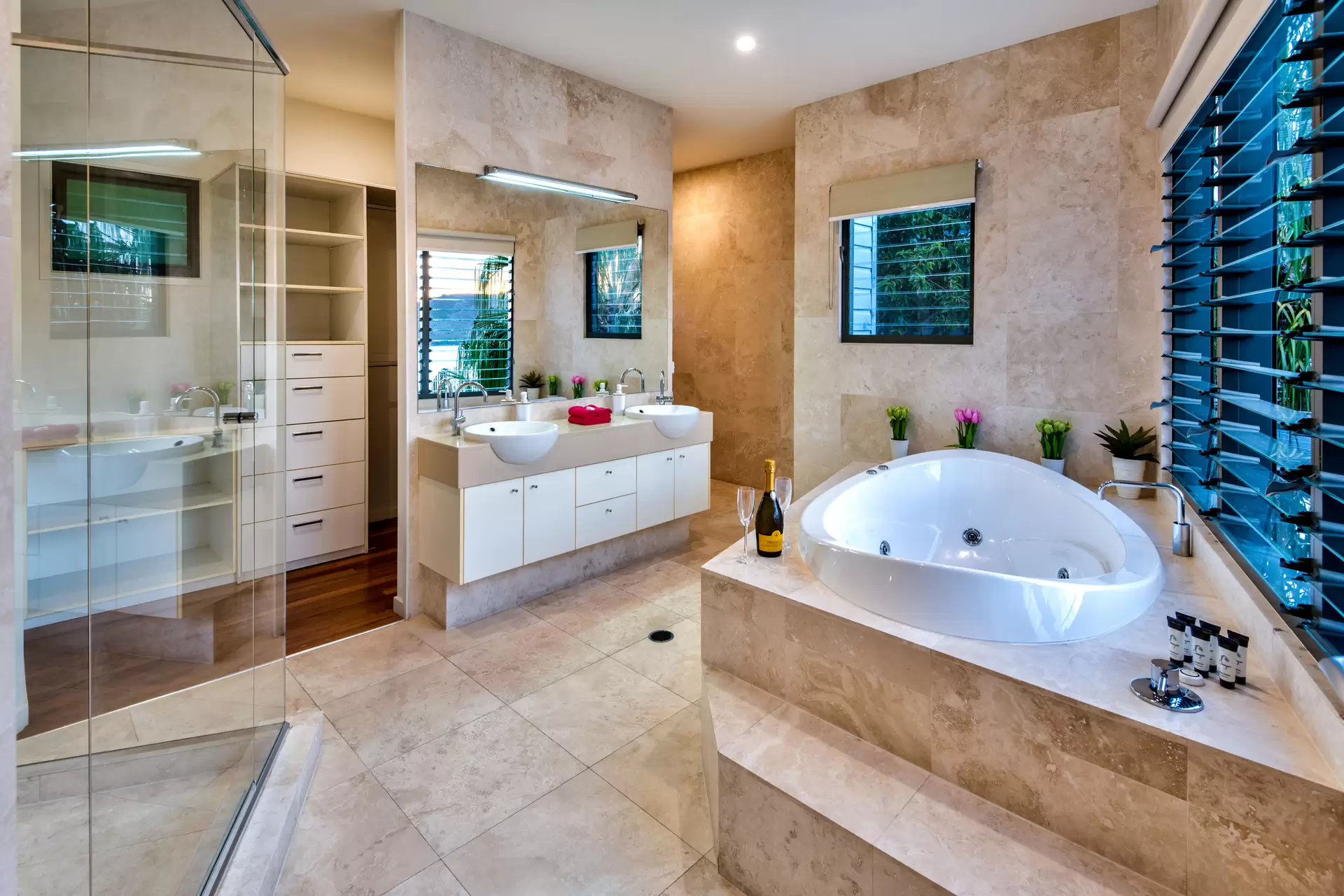 Nautilus, 4 Marina Drive, Hamilton Island For Sale by Queensland Sotheby's International Realty - image 1