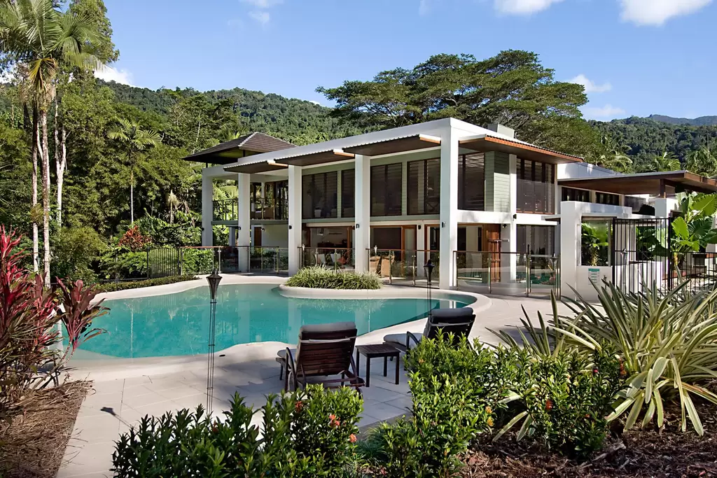 82  Santacatterina Road, Finlayvale Sold by Queensland Sotheby's International Realty