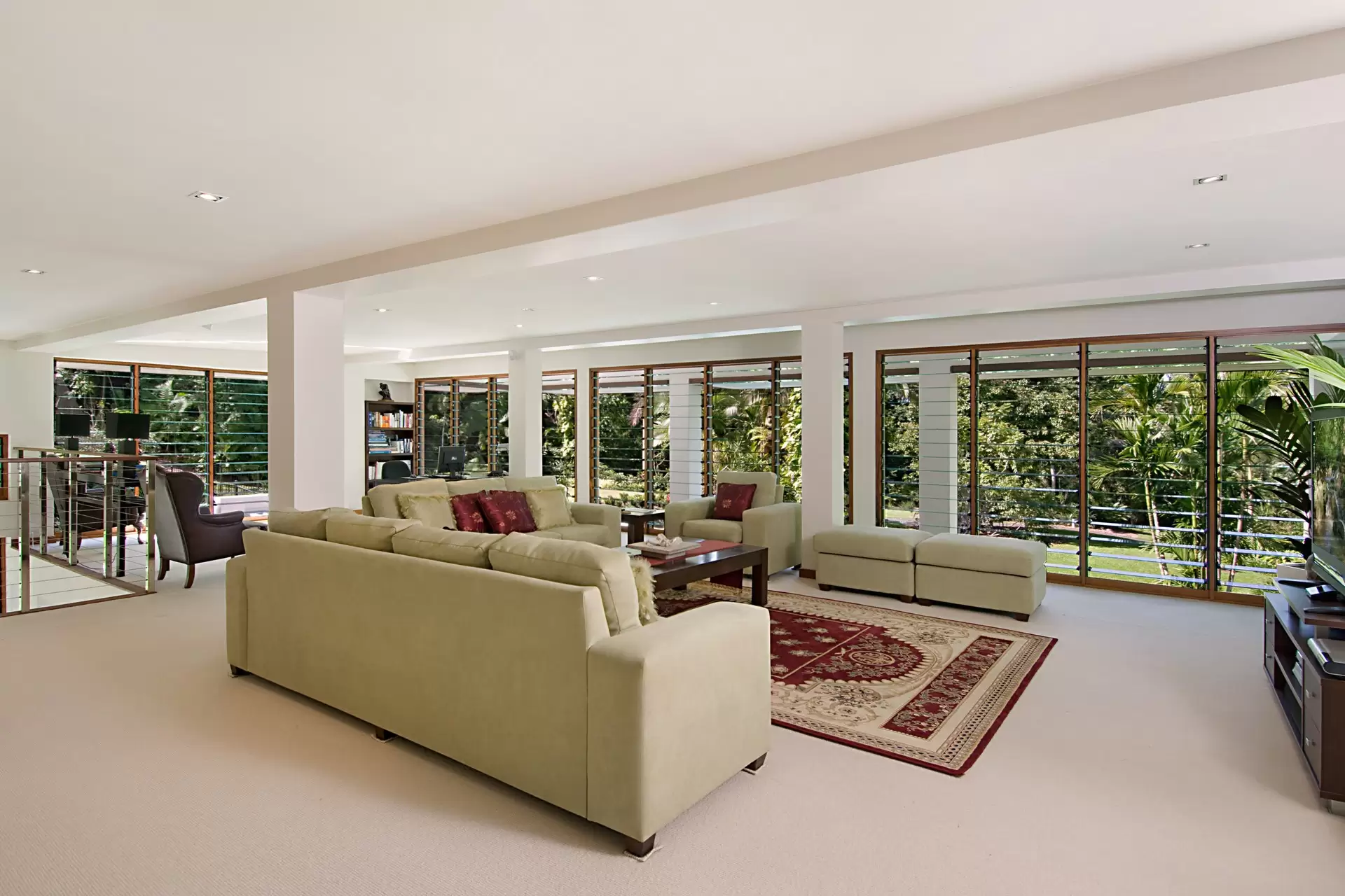 82  Santacatterina Road, Finlayvale Sold by Queensland Sotheby's International Realty - image 1