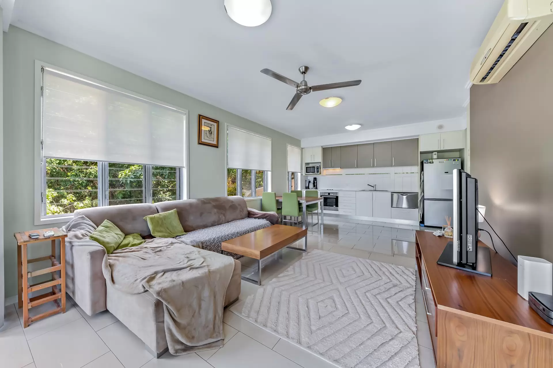 27/15 Flame Tree Court, Airlie Beach Sold by Queensland Sotheby's International Realty - image 1