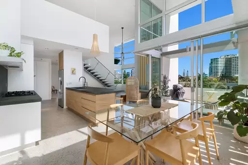 301 Axis/11-13 Hill Parade, Main Beach Sold by 