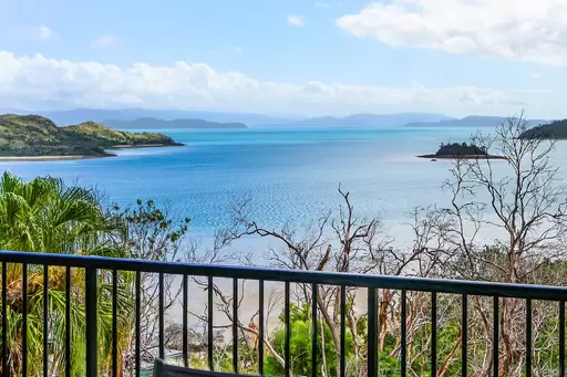 7/7 Acacia Drive, Hamilton Island Sold by Queensland Sotheby's International Realty
