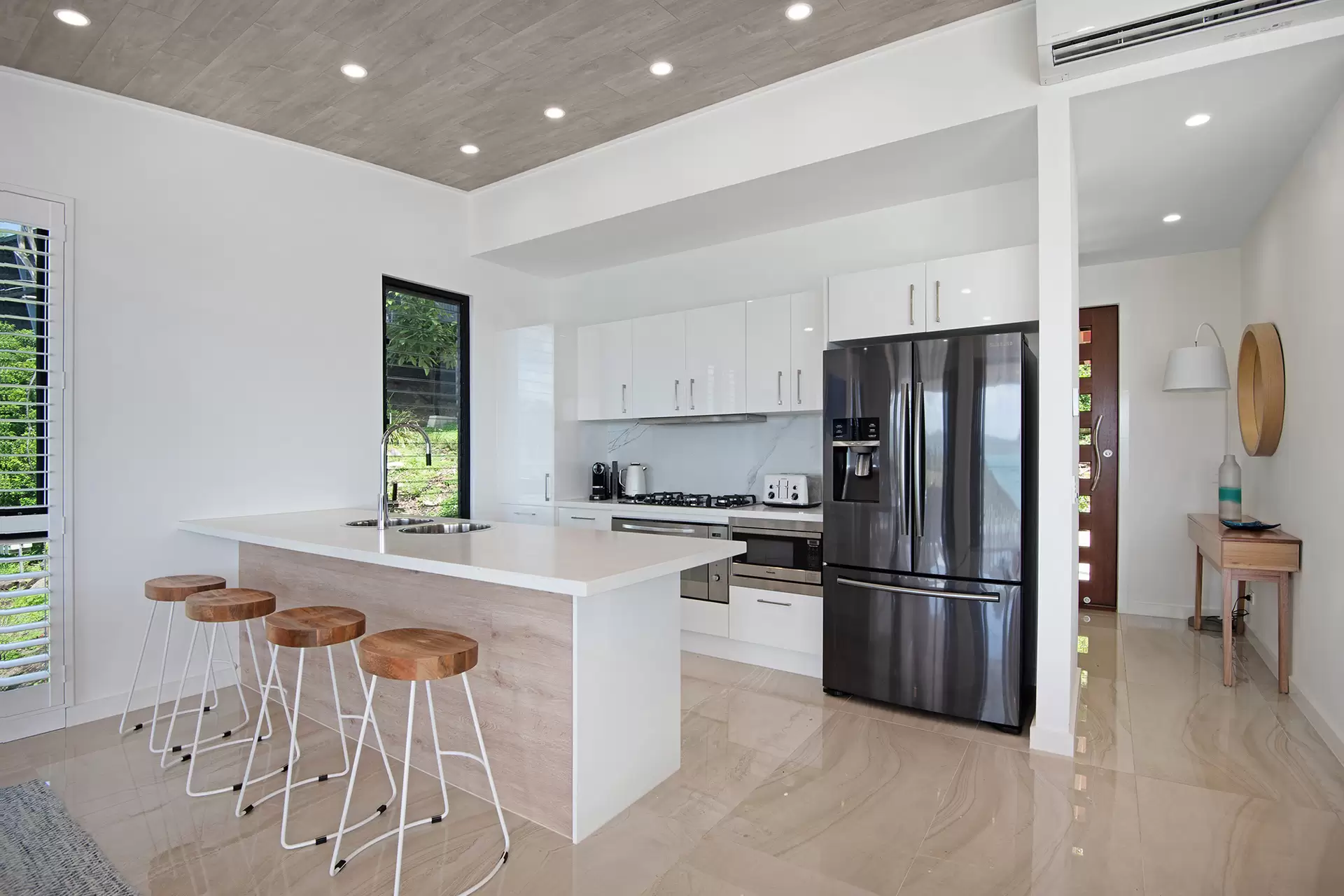 15/5A Acacia Drive, Hamilton Island Sold by Queensland Sotheby's International Realty - image 1