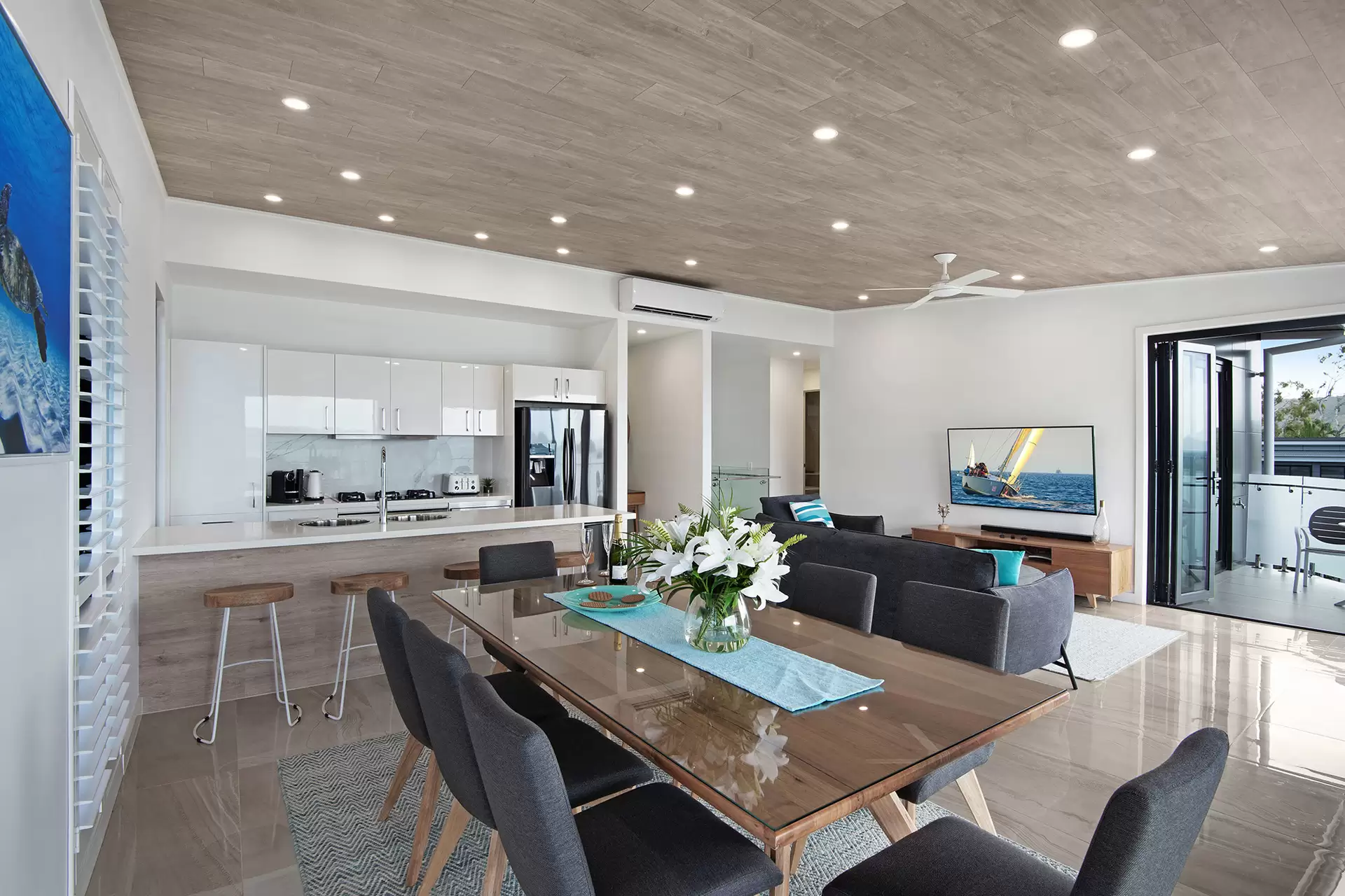 15/5A Acacia Drive, Hamilton Island Sold by Queensland Sotheby's International Realty - image 1