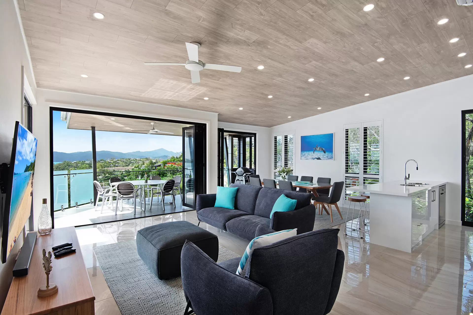 15/5A Acacia Drive, Hamilton Island Sold by Queensland Sotheby's International Realty - image 1