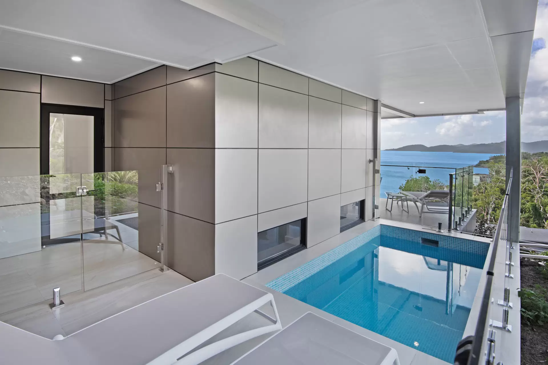 15/5A Acacia Drive, Hamilton Island Sold by Queensland Sotheby's International Realty - image 1