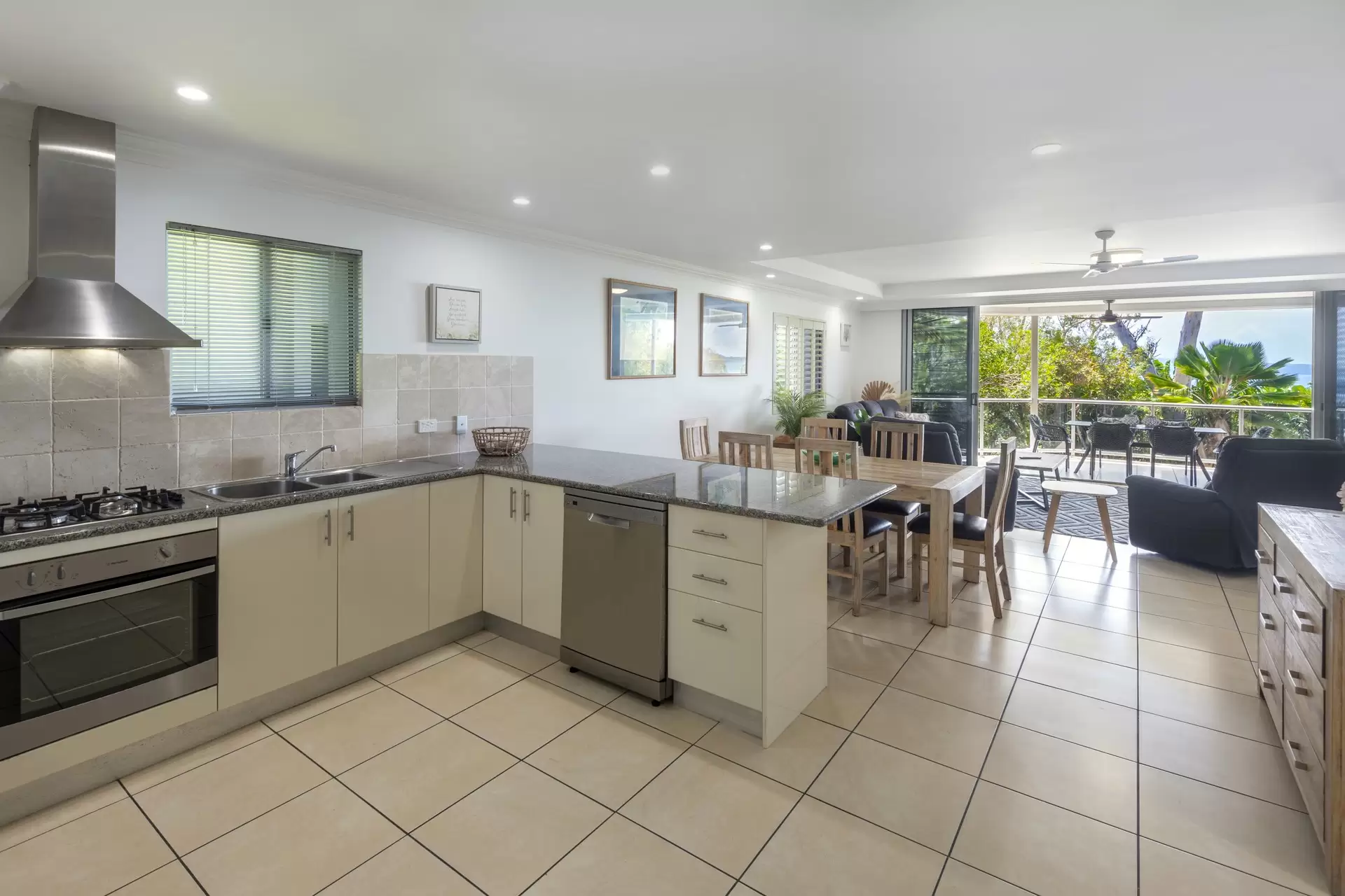13/6 Acacia Drive, Hamilton Island Sold by Queensland Sotheby's International Realty - image 1