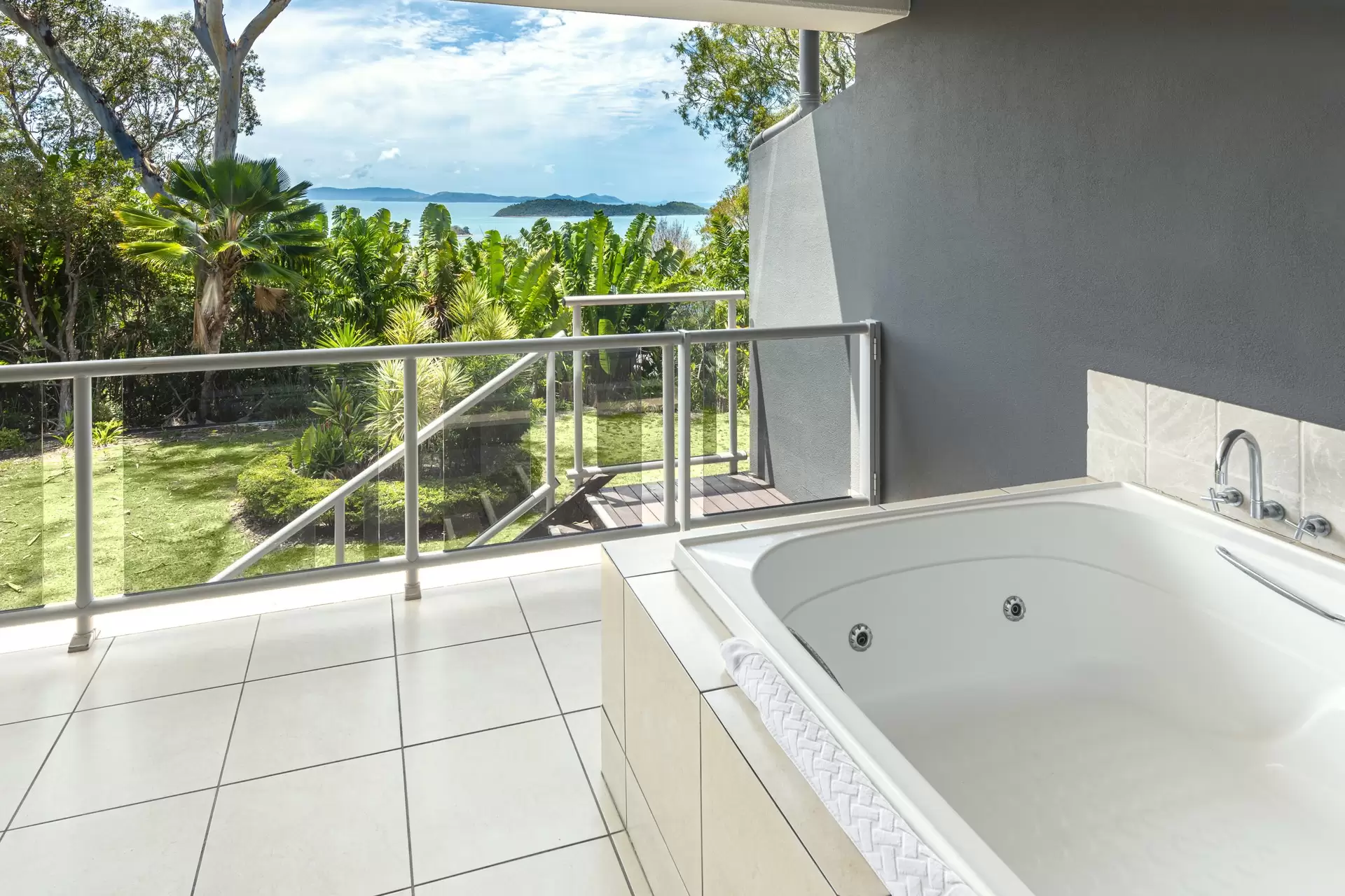 13/6 Acacia Drive, Hamilton Island Sold by Queensland Sotheby's International Realty - image 1