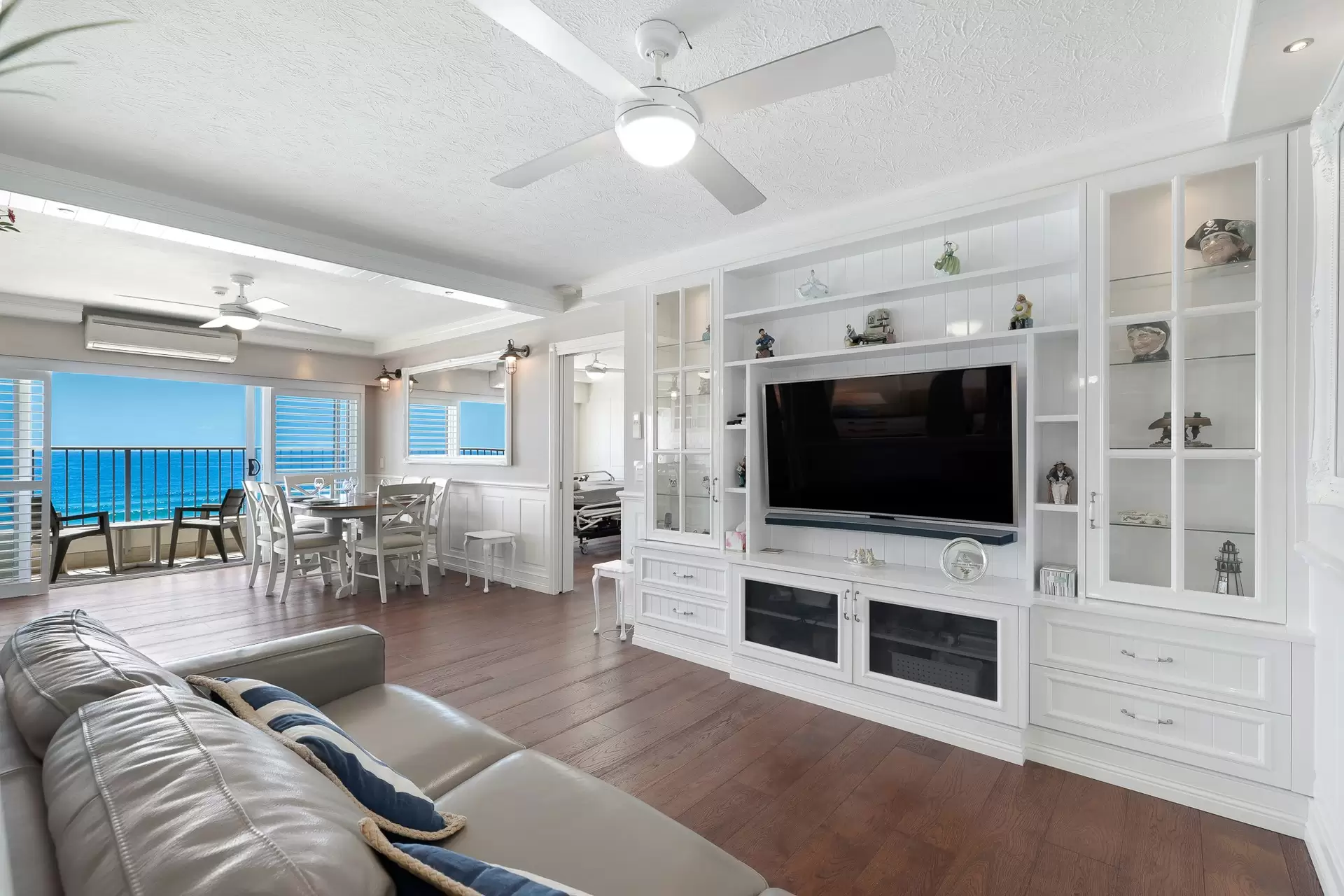 30/132-142  The Esplanade, Surfers Paradise Sold by  - image 1