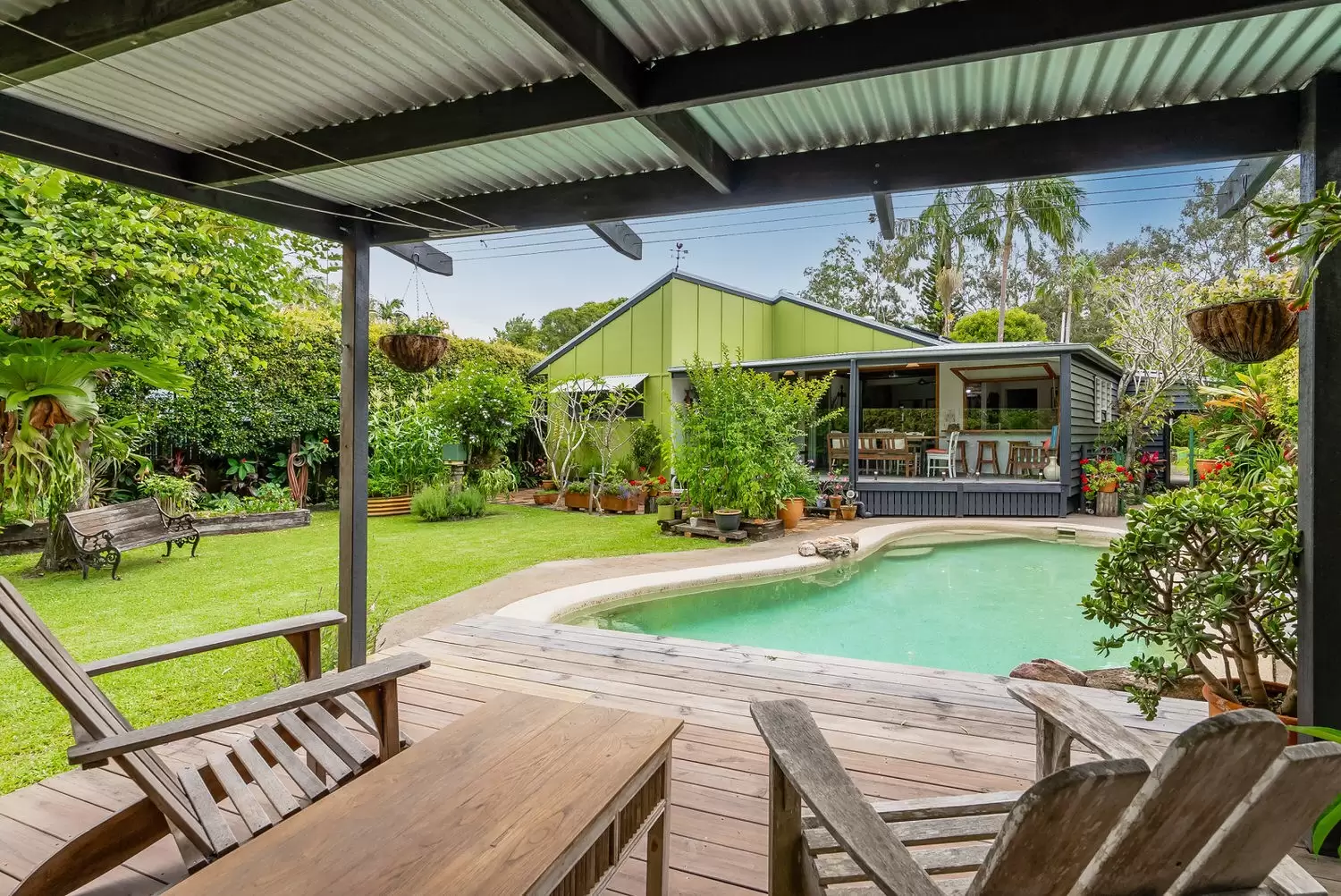 13 Sail Street, Noosaville Sold by  - image 1