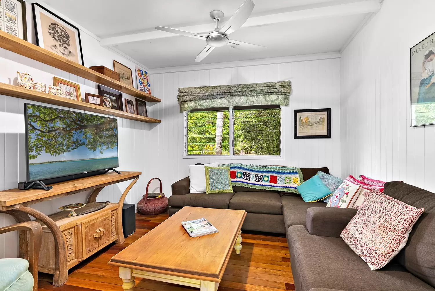 13 Sail Street, Noosaville Sold by  - image 1