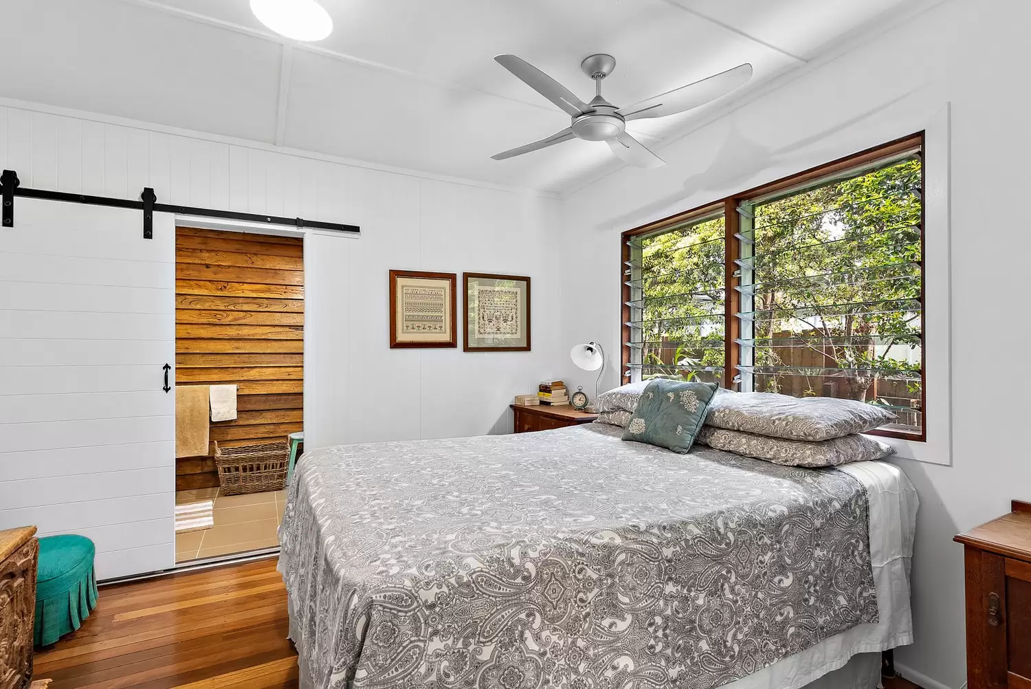 13 Sail Street, Noosaville Sold by  - image 1