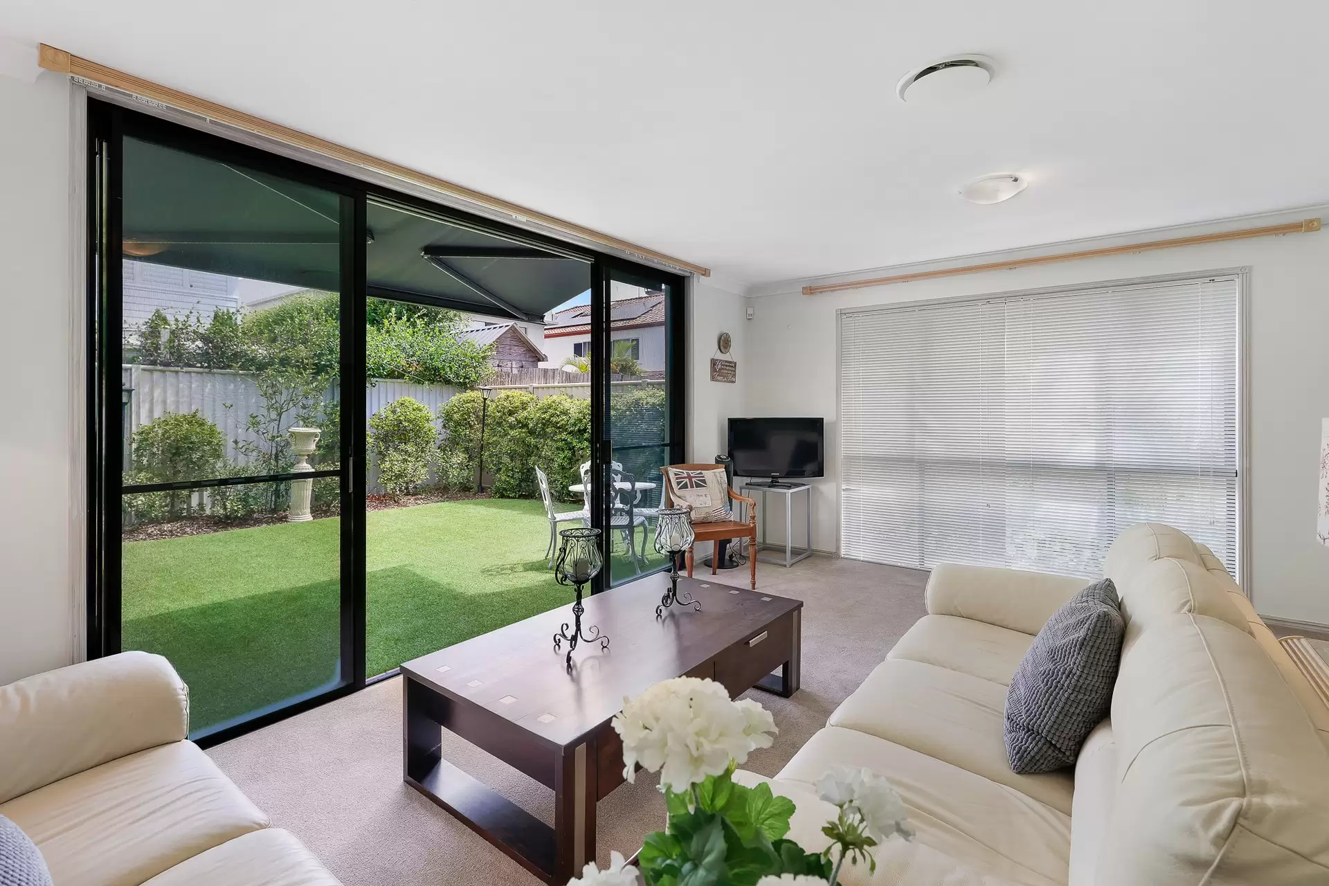 22B Lennie Avenue, Main Beach Sold by  - image 1