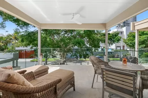 22B Lennie Avenue, Main Beach Sold by Queensland Sotheby's International Realty